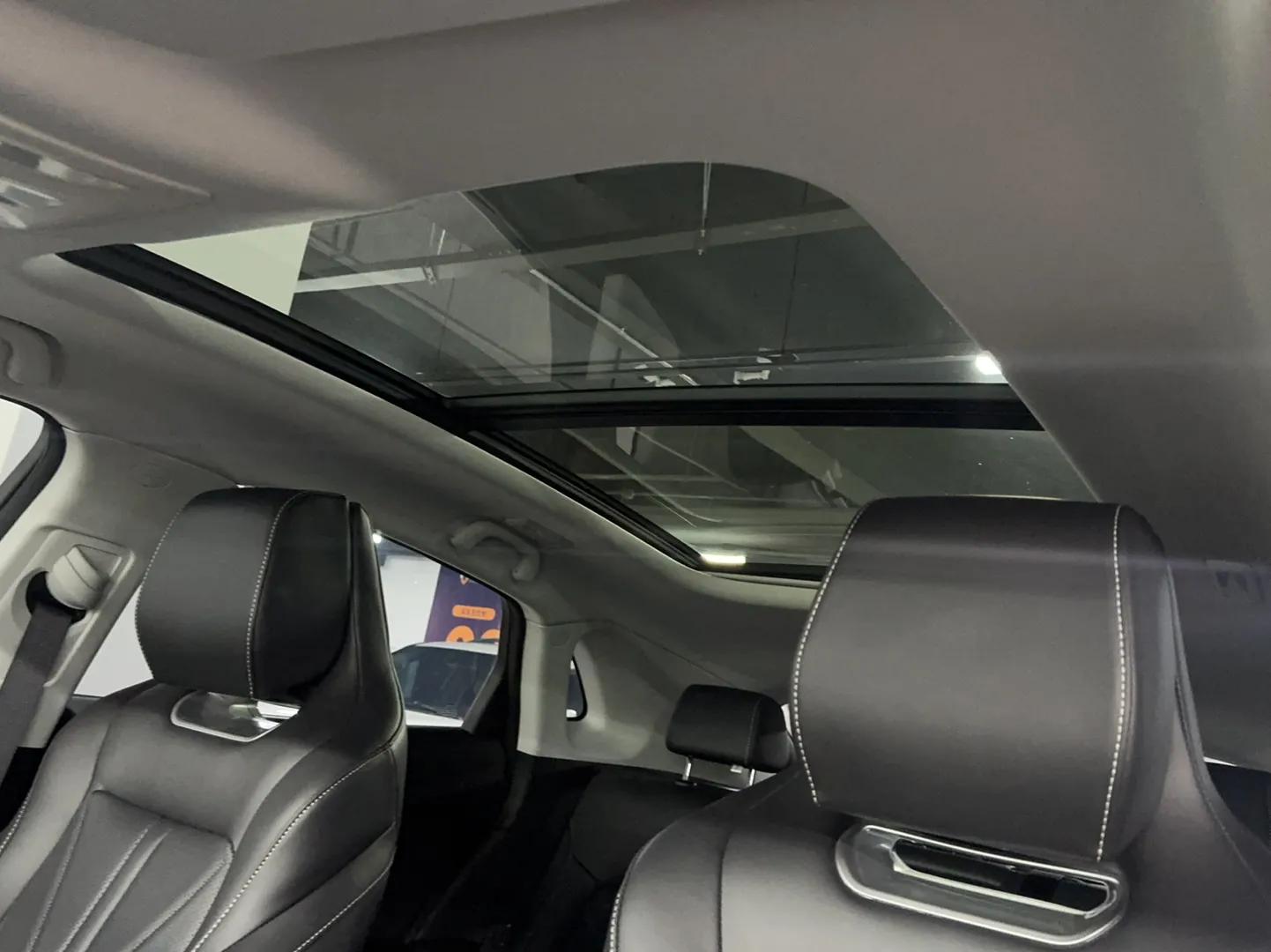 CHANGAN UNI-K iDD 2023 Zhidian iDD 1.5T 135km Smart & Fun Model — миниатюра 15