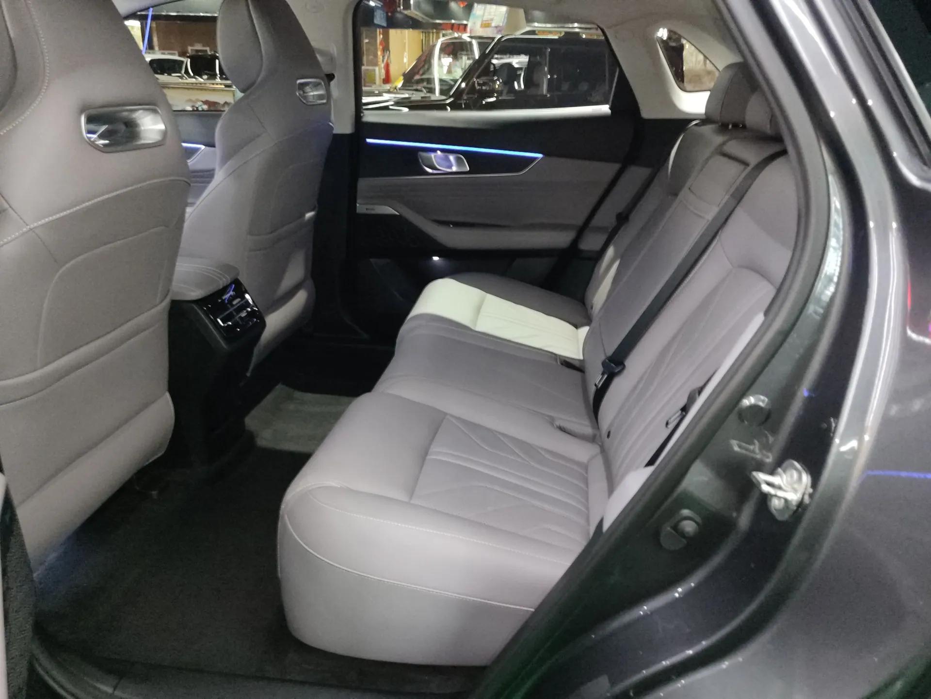 CHANGAN UNI-K iDD 2023 Zhidian iDD 1.5T 135km Smart & Fun Model — миниатюра 20