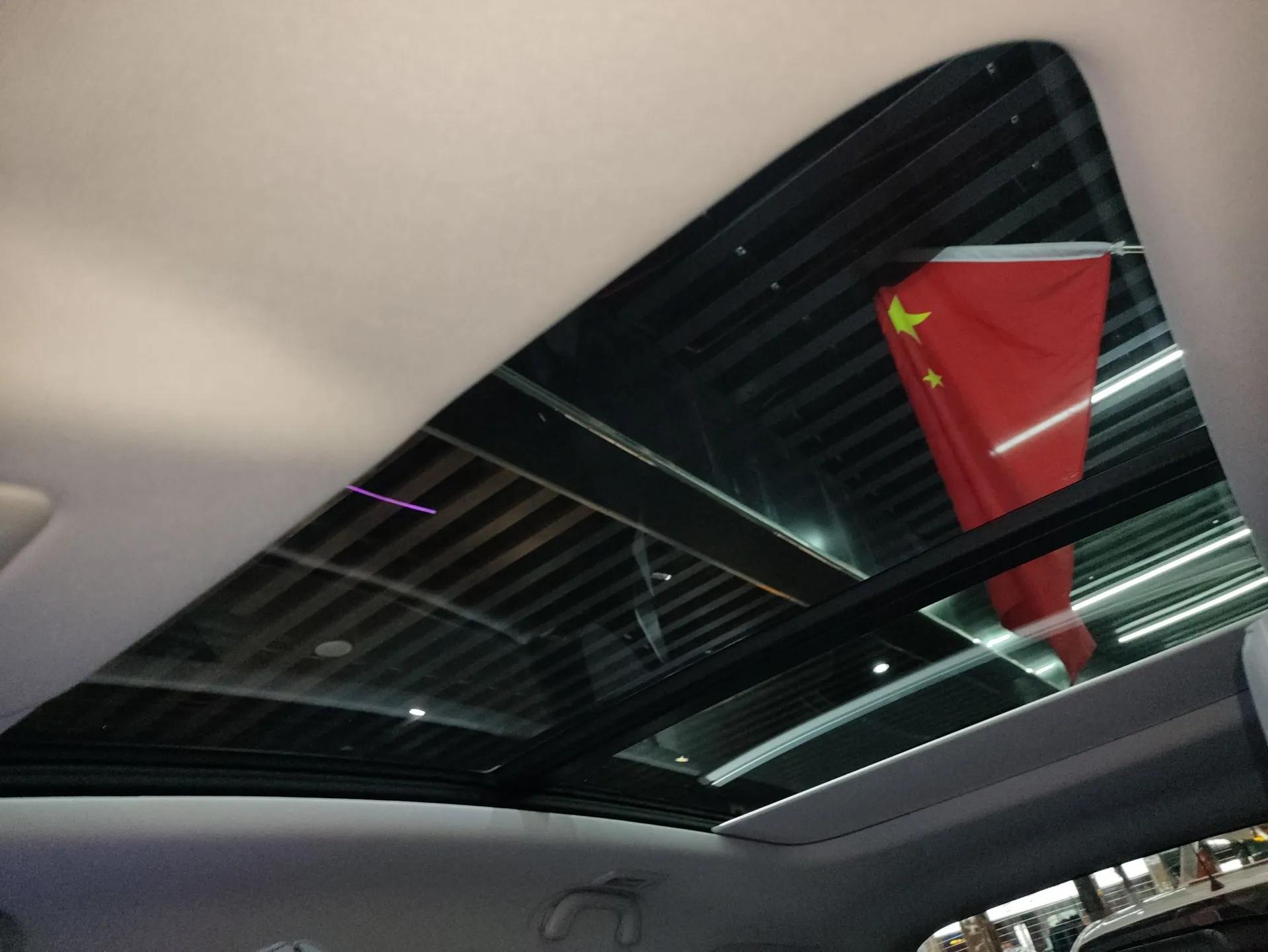 CHANGAN UNI-K iDD 2023 Zhidian iDD 1.5T 135km Smart & Fun Model — миниатюра 21