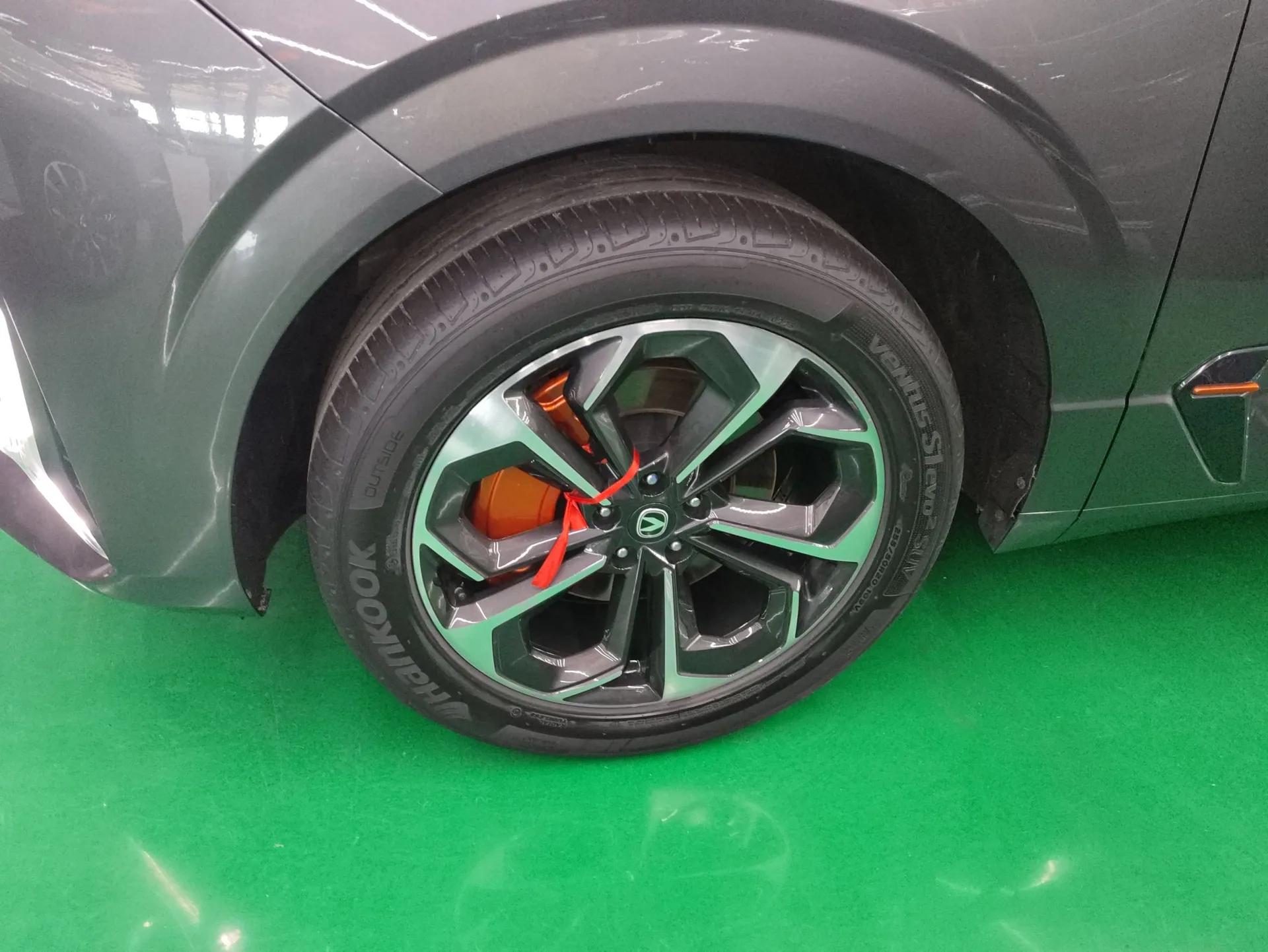 CHANGAN UNI-K iDD 2023 Zhidian iDD 1.5T 135km Smart & Fun Model — миниатюра 8