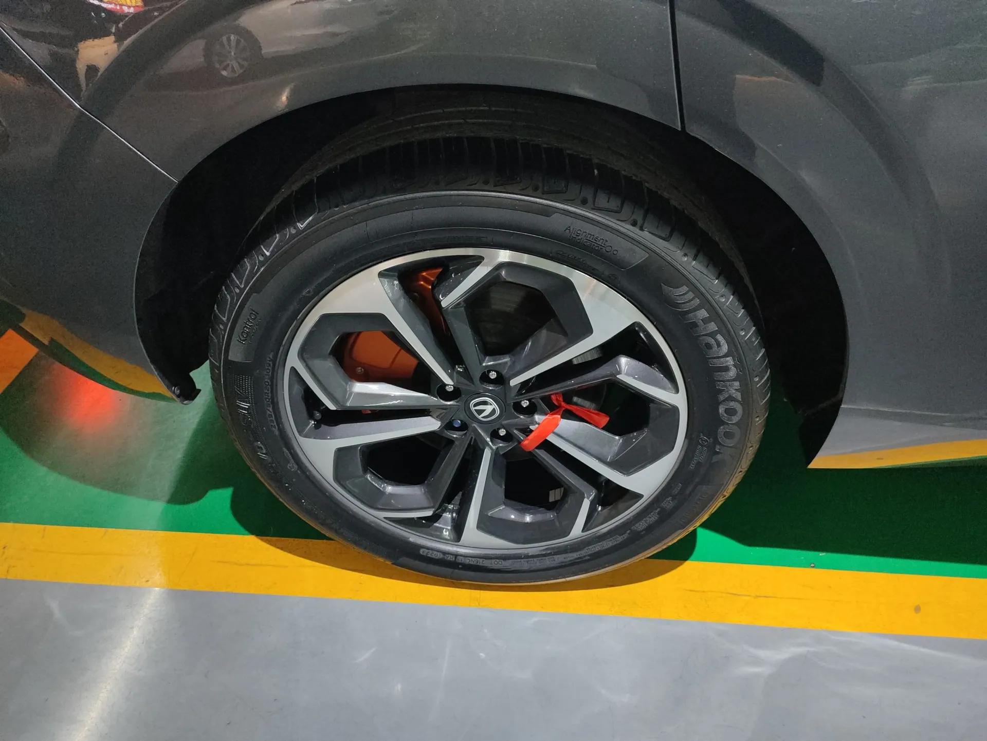 CHANGAN UNI-K iDD 2023 Zhidian iDD 1.5T 135km Smart & Fun Model — миниатюра 10
