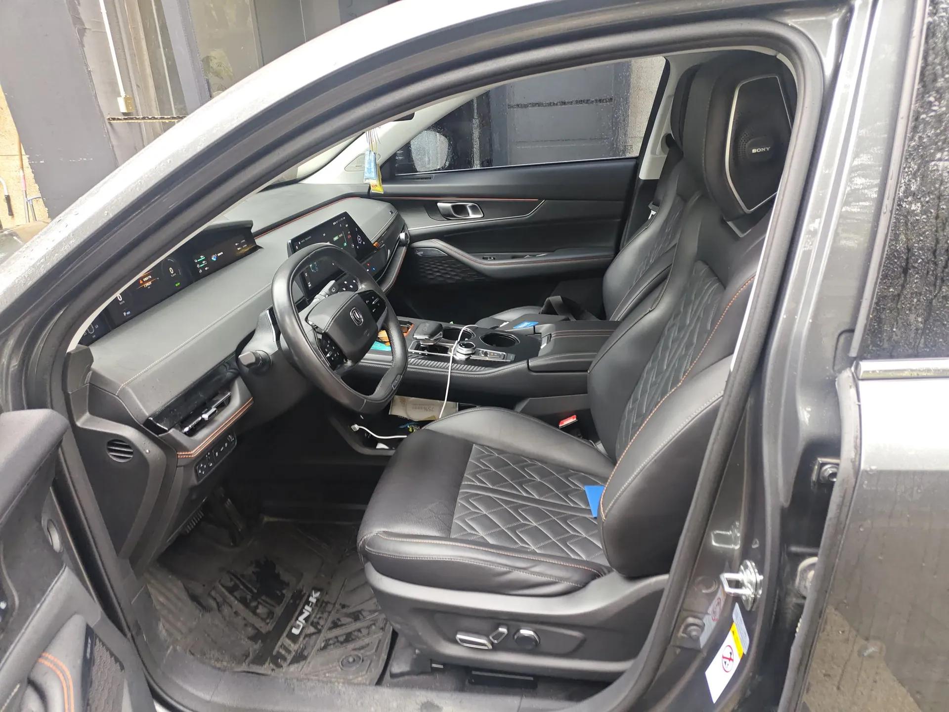 CHANGAN UNI-K iDD 2022 Blue Whale iDD 130km 1.5T Prestige Model — миниатюра 16