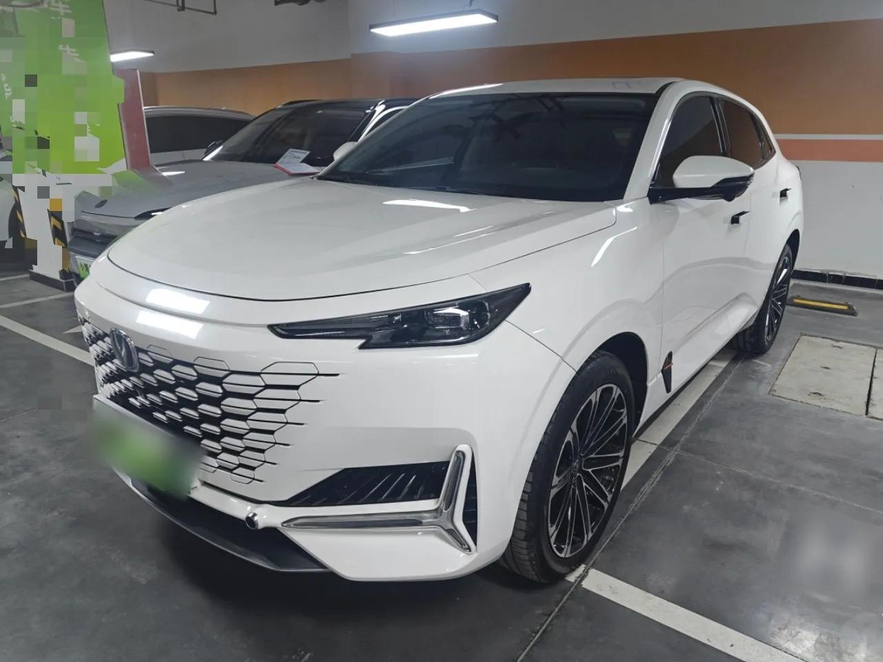 CHANGAN UNI-K iDD 2022 Blue Whale iDD 130km 1.5T Prestige Model — миниатюра 1