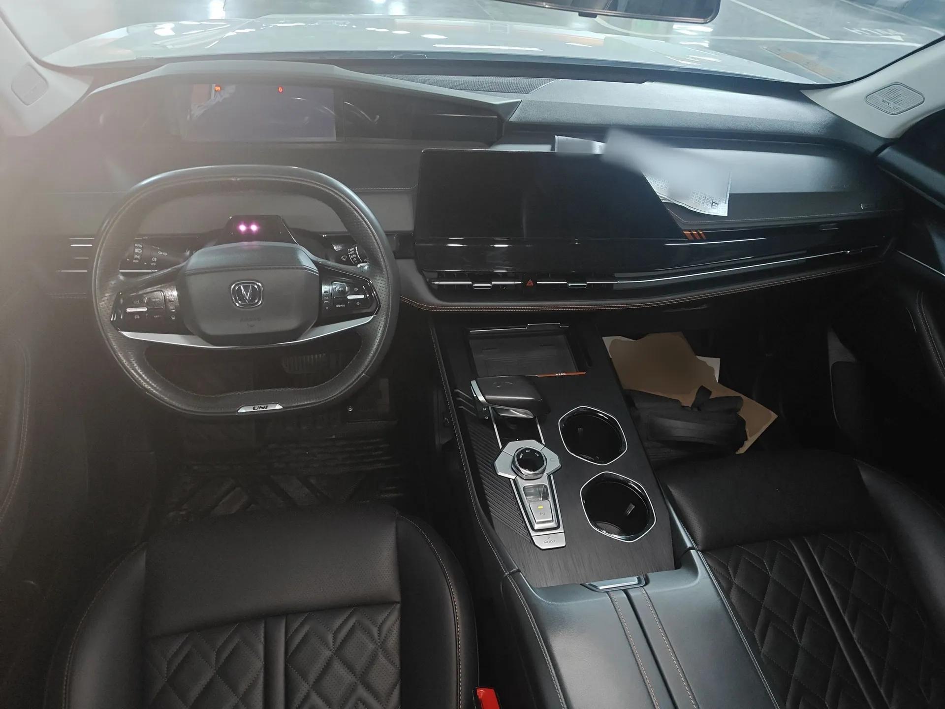 CHANGAN UNI-K iDD 2022 Blue Whale iDD 130km 1.5T Prestige Model — миниатюра 12