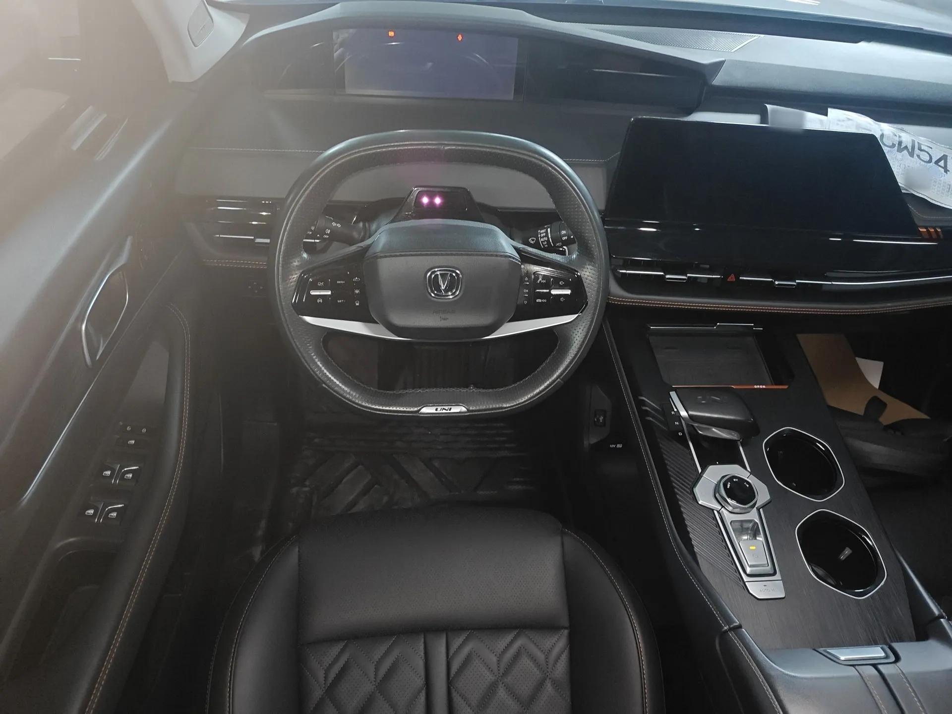 CHANGAN UNI-K iDD 2022 Blue Whale iDD 130km 1.5T Prestige Model — миниатюра 13