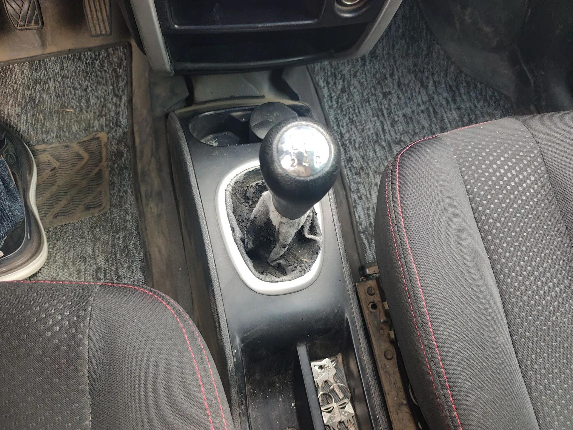 CHANGAN CX20 2014 1.4L Manual Sport Version China IV Standard — миниатюра 15