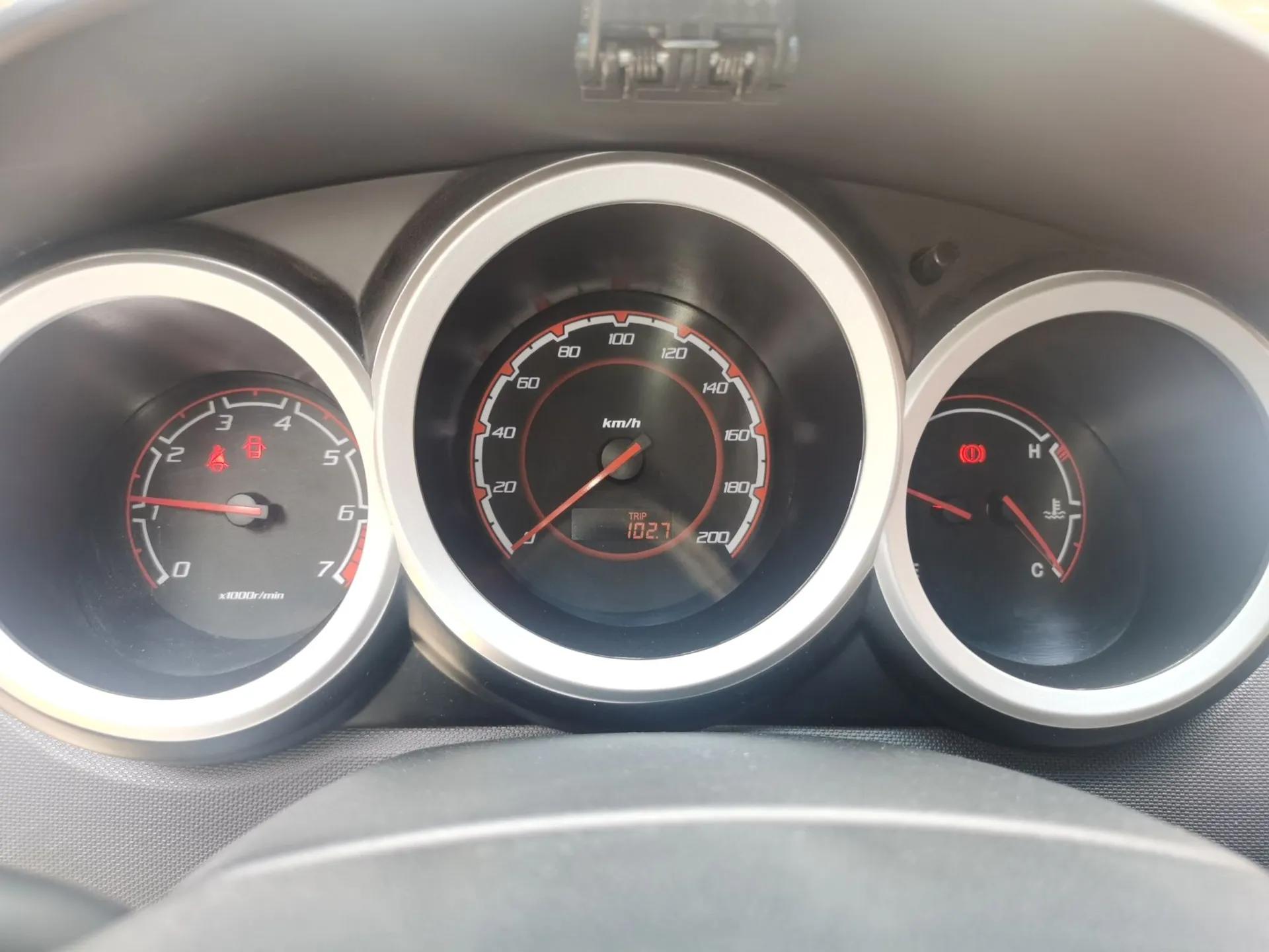 CHANGAN CX20 2014 1.4L Manual Sport Edition China V Standard — миниатюра 12