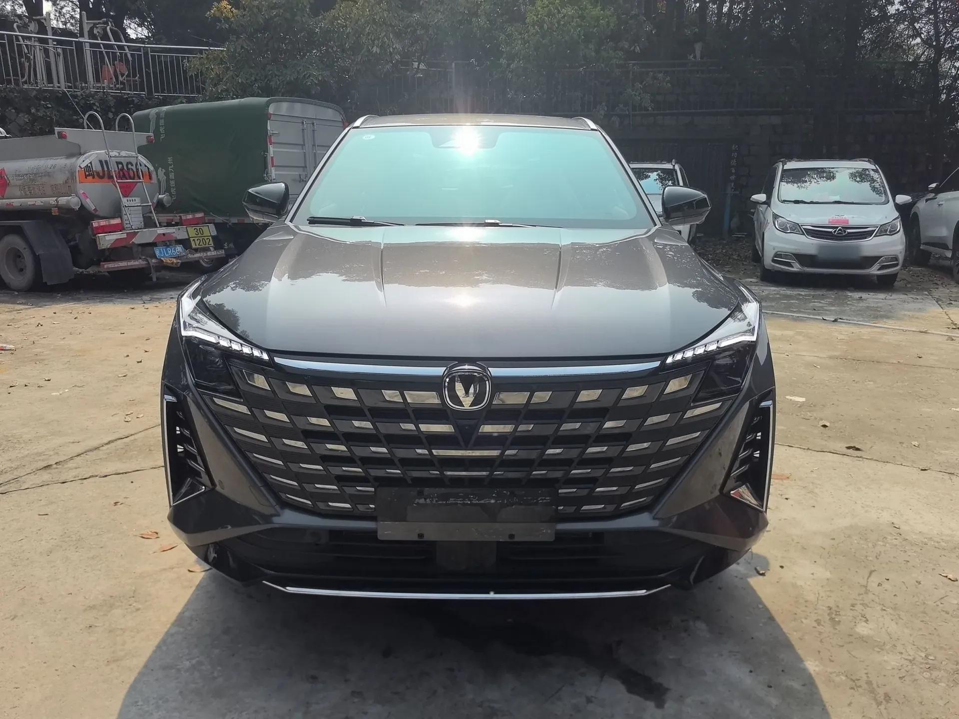 CHANGAN UNI-Z 2025 1.5T Premium Edition — миниатюра 2
