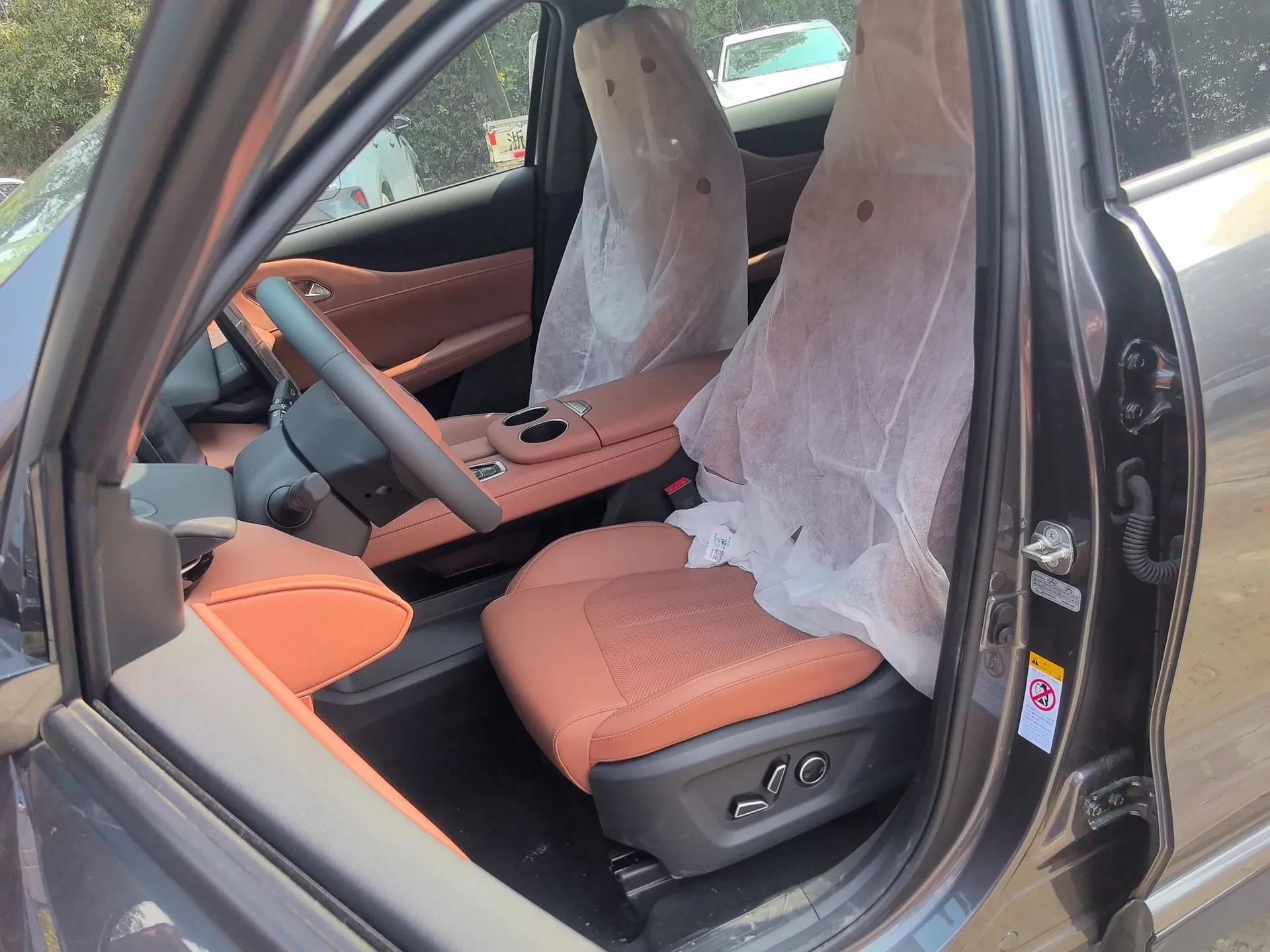 CHANGAN UNI-Z 2025 1.5T Premium Edition — миниатюра 15