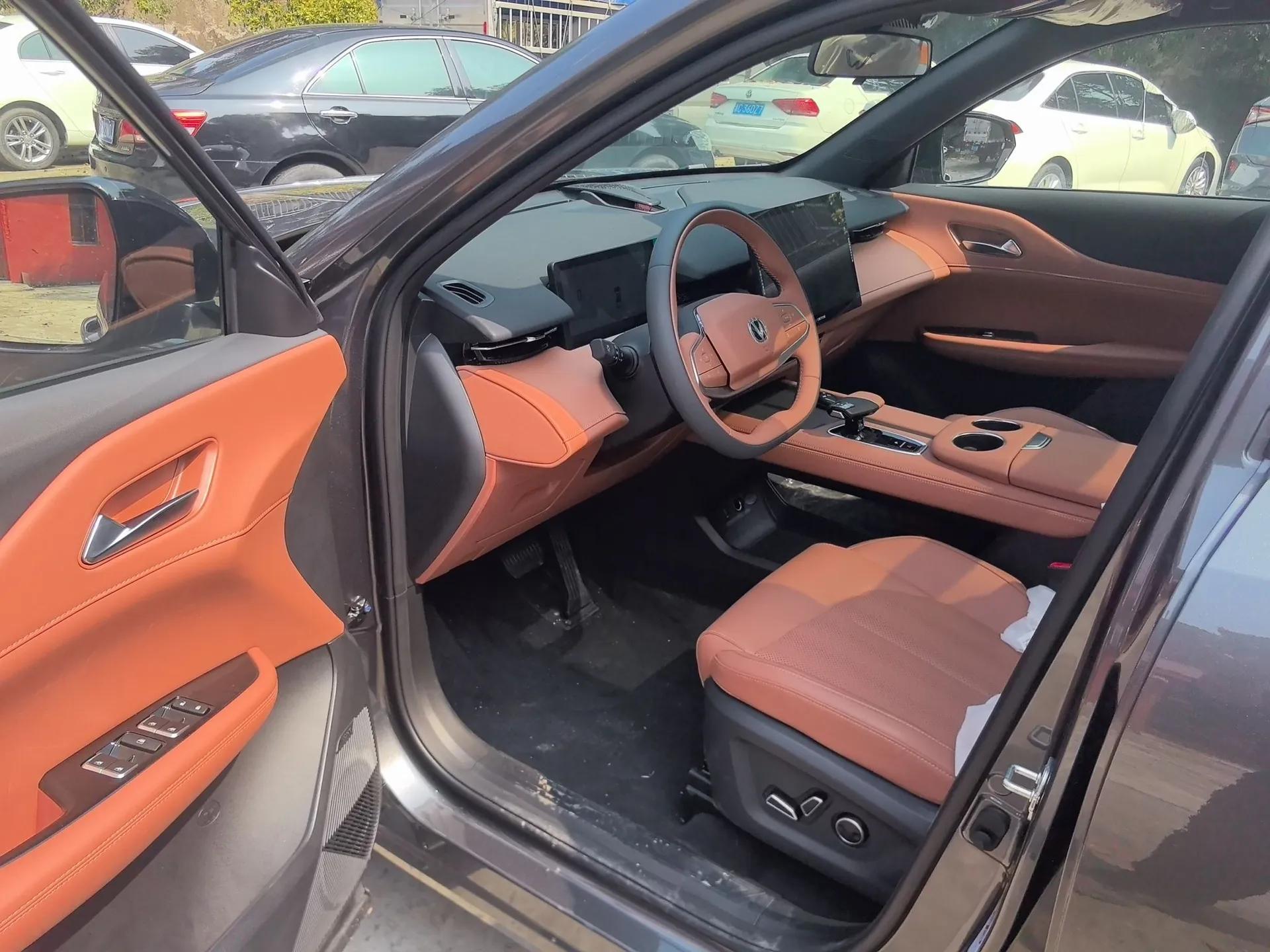 CHANGAN UNI-Z 2025 1.5T Premium Edition — миниатюра 16