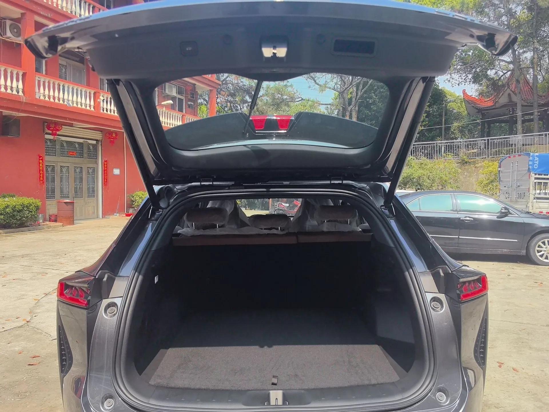 CHANGAN UNI-Z 2025 1.5T Premium Edition — миниатюра 19