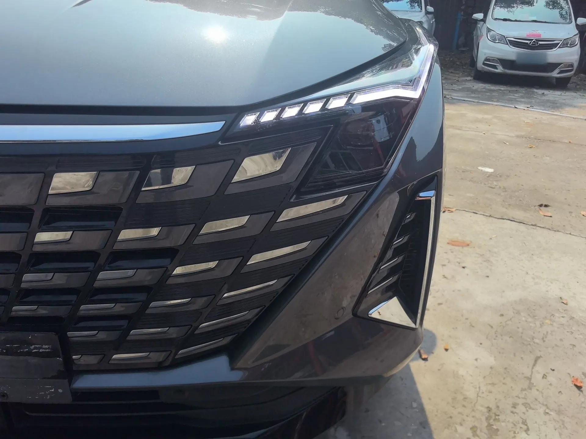 CHANGAN UNI-Z 2025 1.5T Premium Edition — миниатюра 3