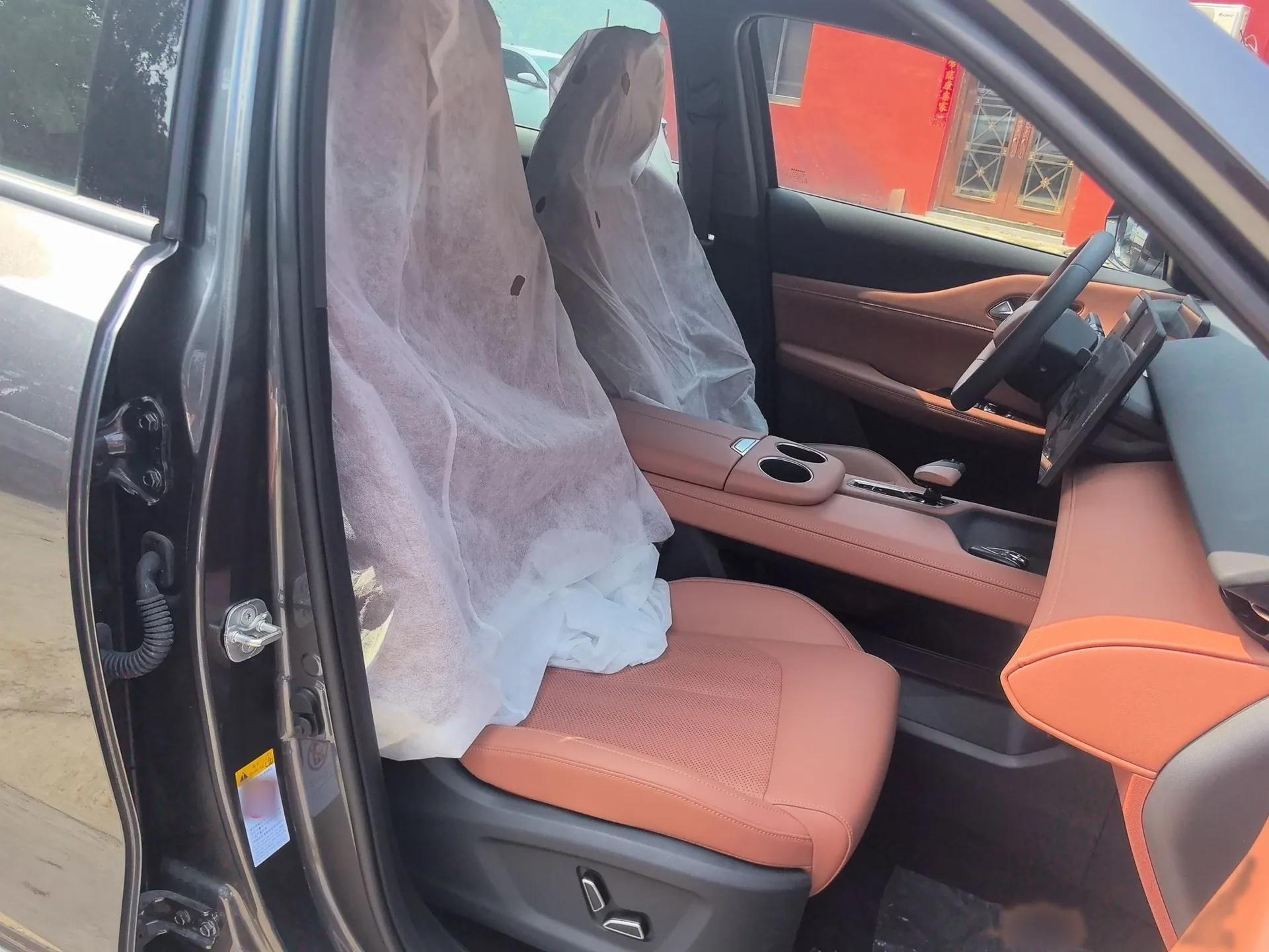 CHANGAN UNI-Z 2025 1.5T Premium Edition — миниатюра 9