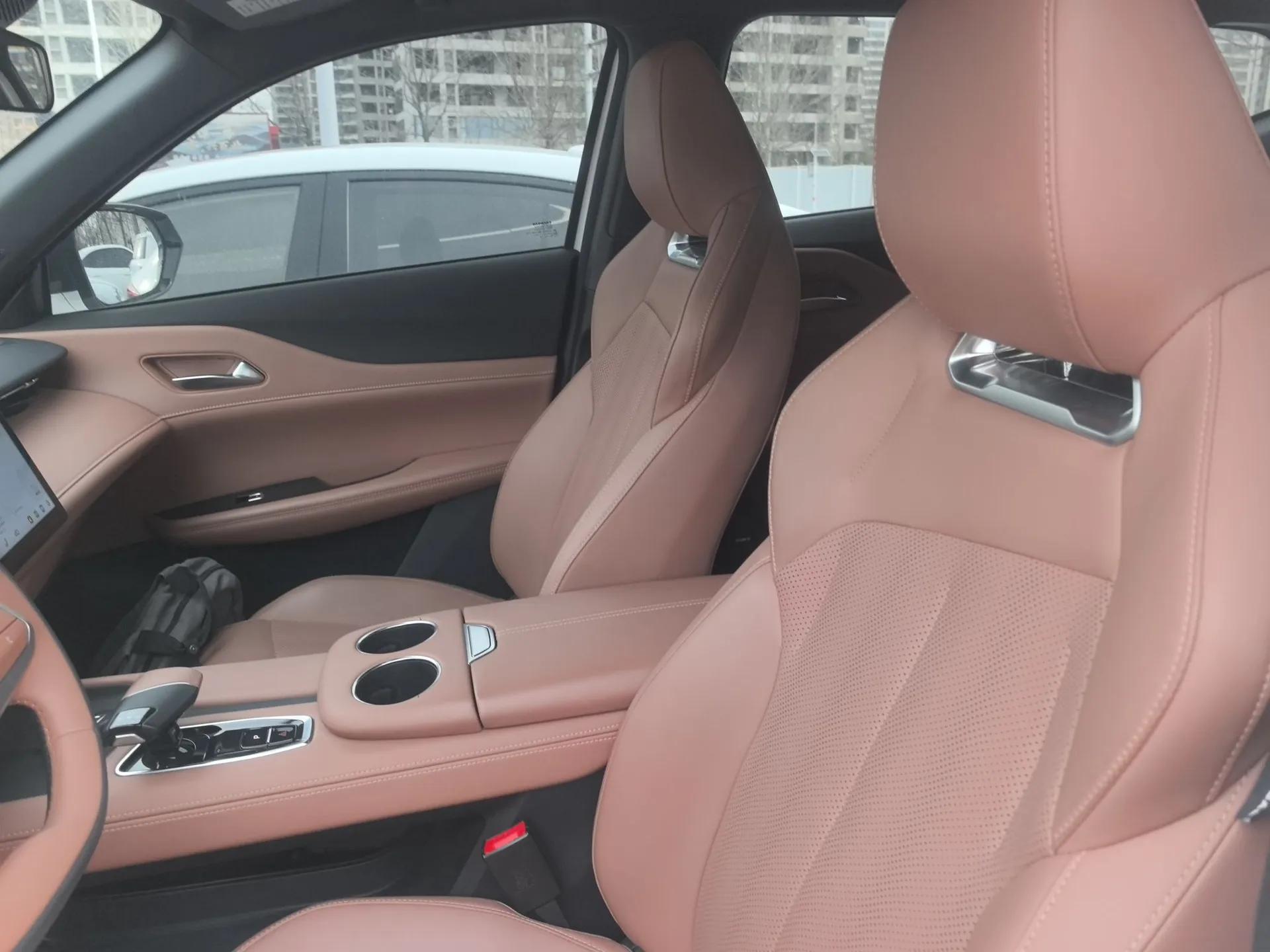 CHANGAN UNI-Z 2025 1.5T Premium Edition — миниатюра 18