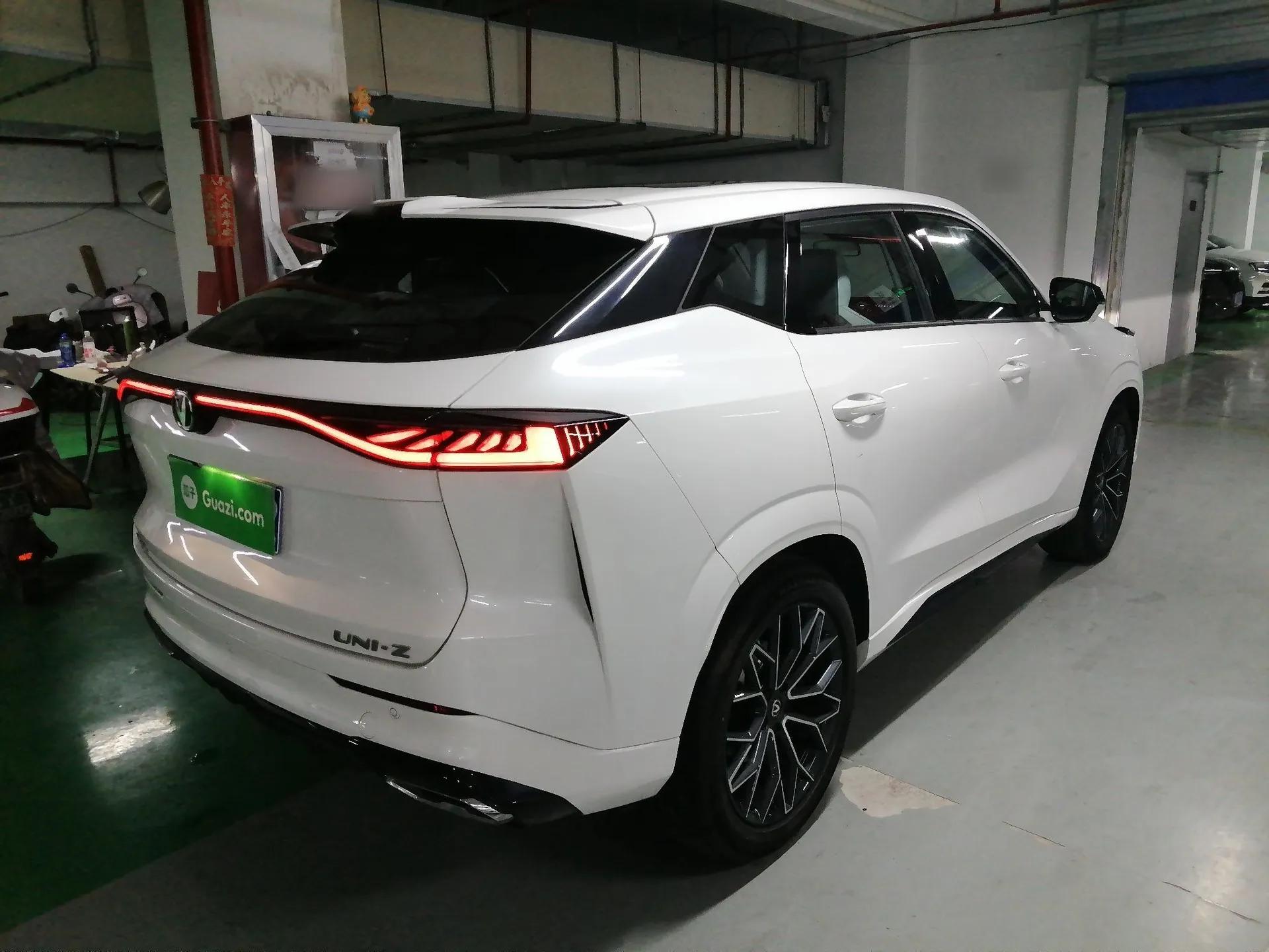 CHANGAN UNI-Z 2025 1.5T Luxury Version — миниатюра 4