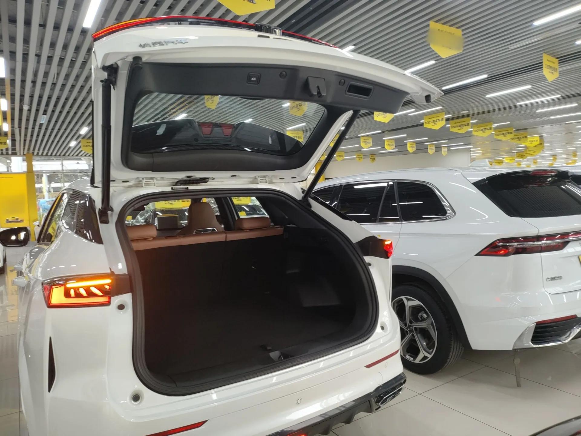 CHANGAN UNI-Z 2025 1.5T Luxury Version — миниатюра 22