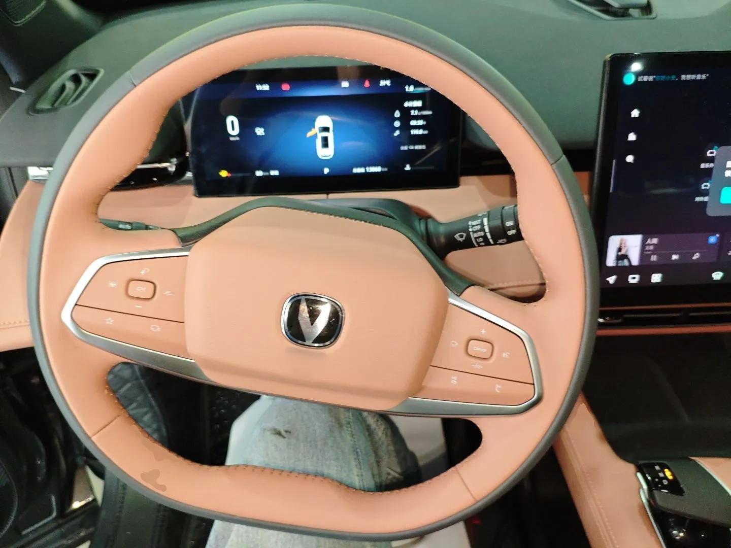 CHANGAN UNI-Z 2025 1.5T Luxury Version — миниатюра 13