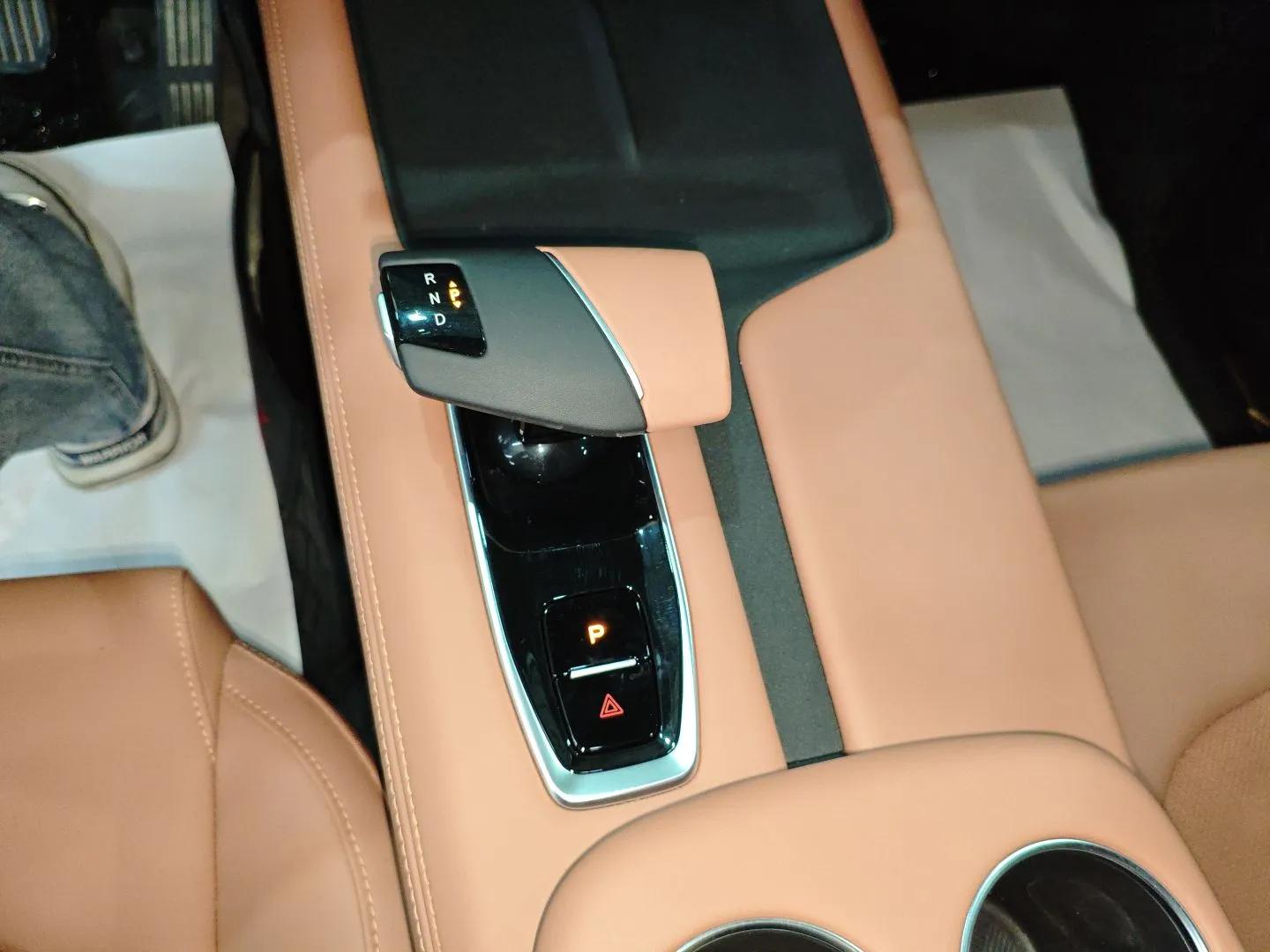 CHANGAN UNI-Z 2025 1.5T Luxury Version — миниатюра 16