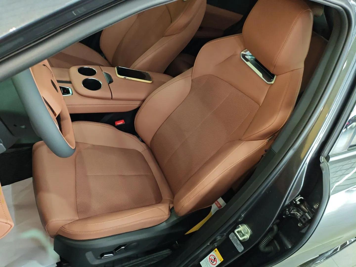 CHANGAN UNI-Z 2025 1.5T Luxury Version — миниатюра 17