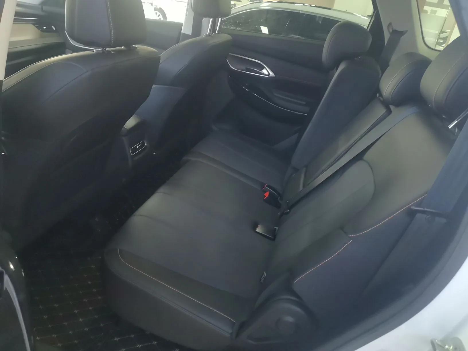 CHANGAN X7 PLUS 2024 1.5T Automatic Luxury 7-Seater — миниатюра 20