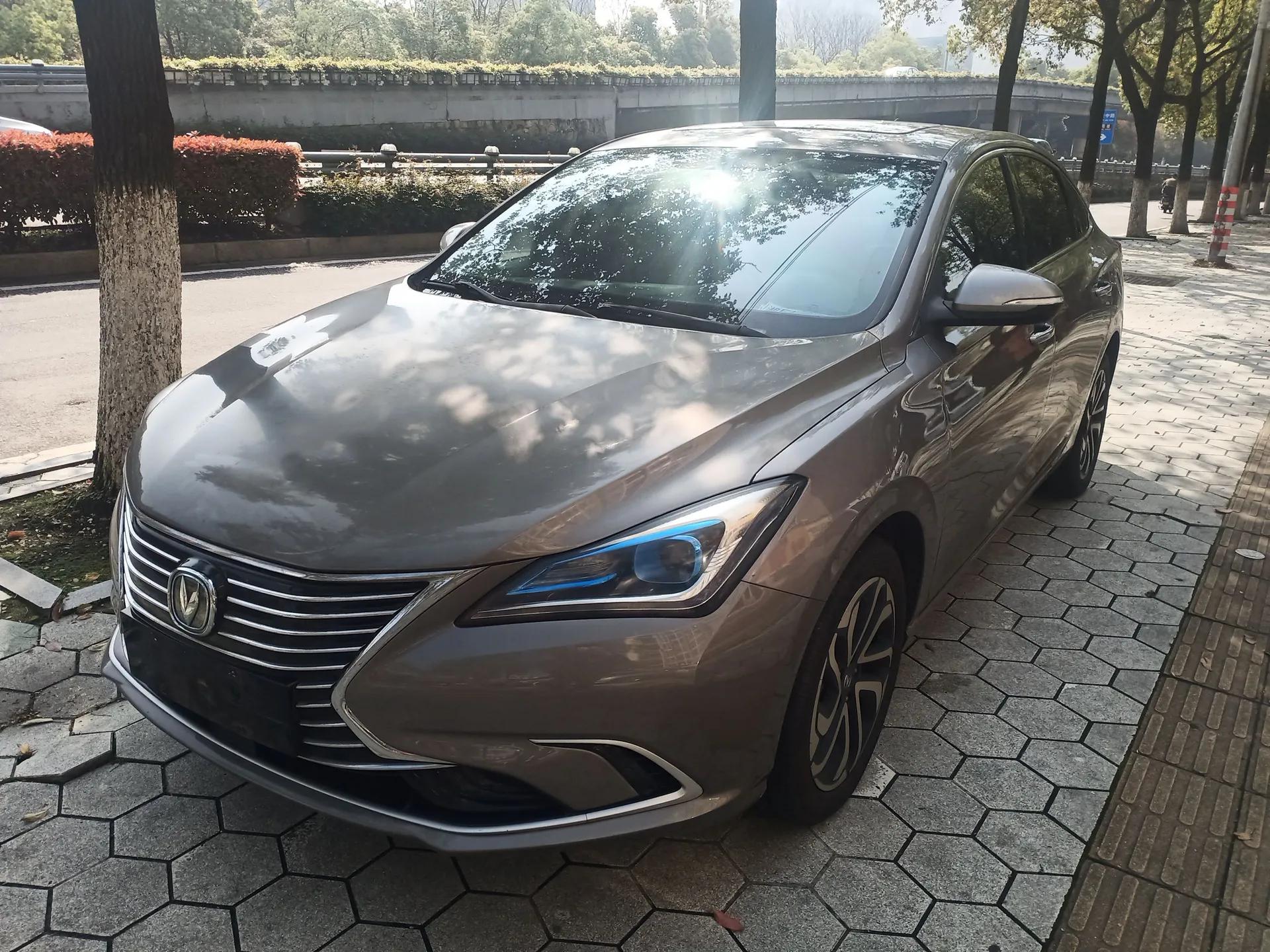 CHANGAN Eado New Energy 2019 EV460 Shared Version — миниатюра 1