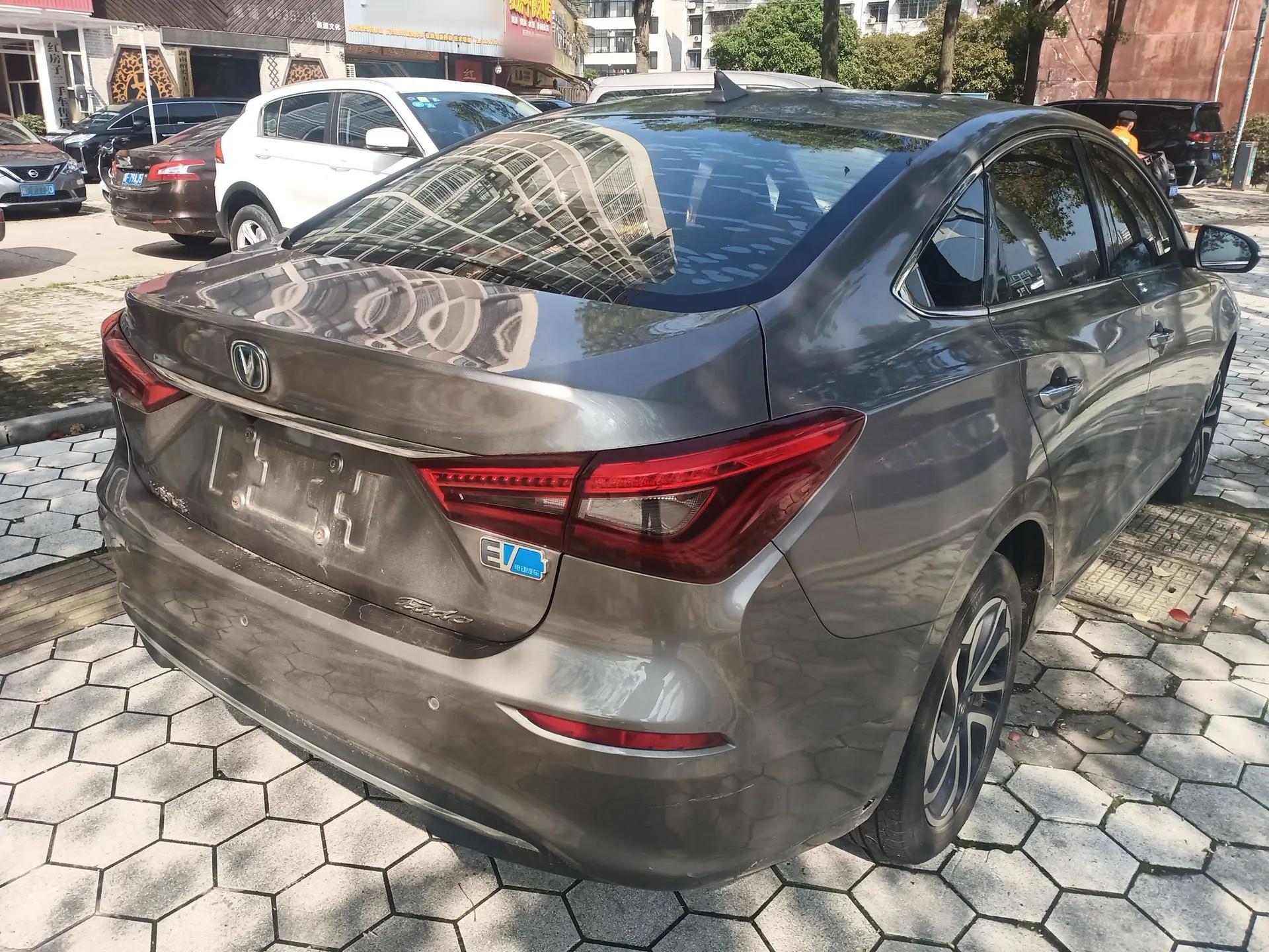 CHANGAN Eado New Energy 2019 EV460 Shared Version — миниатюра 6
