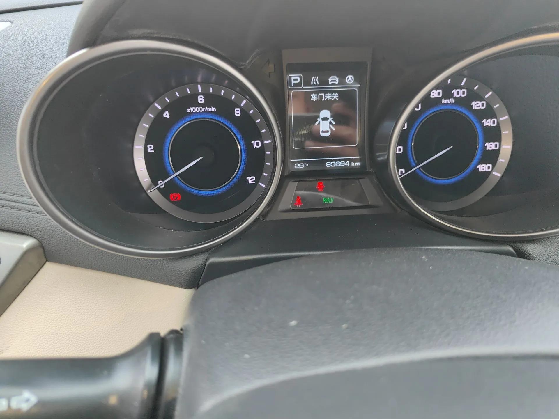 CHANGAN Eado New Energy 2018 EV300 Enjoyment Model — миниатюра 13