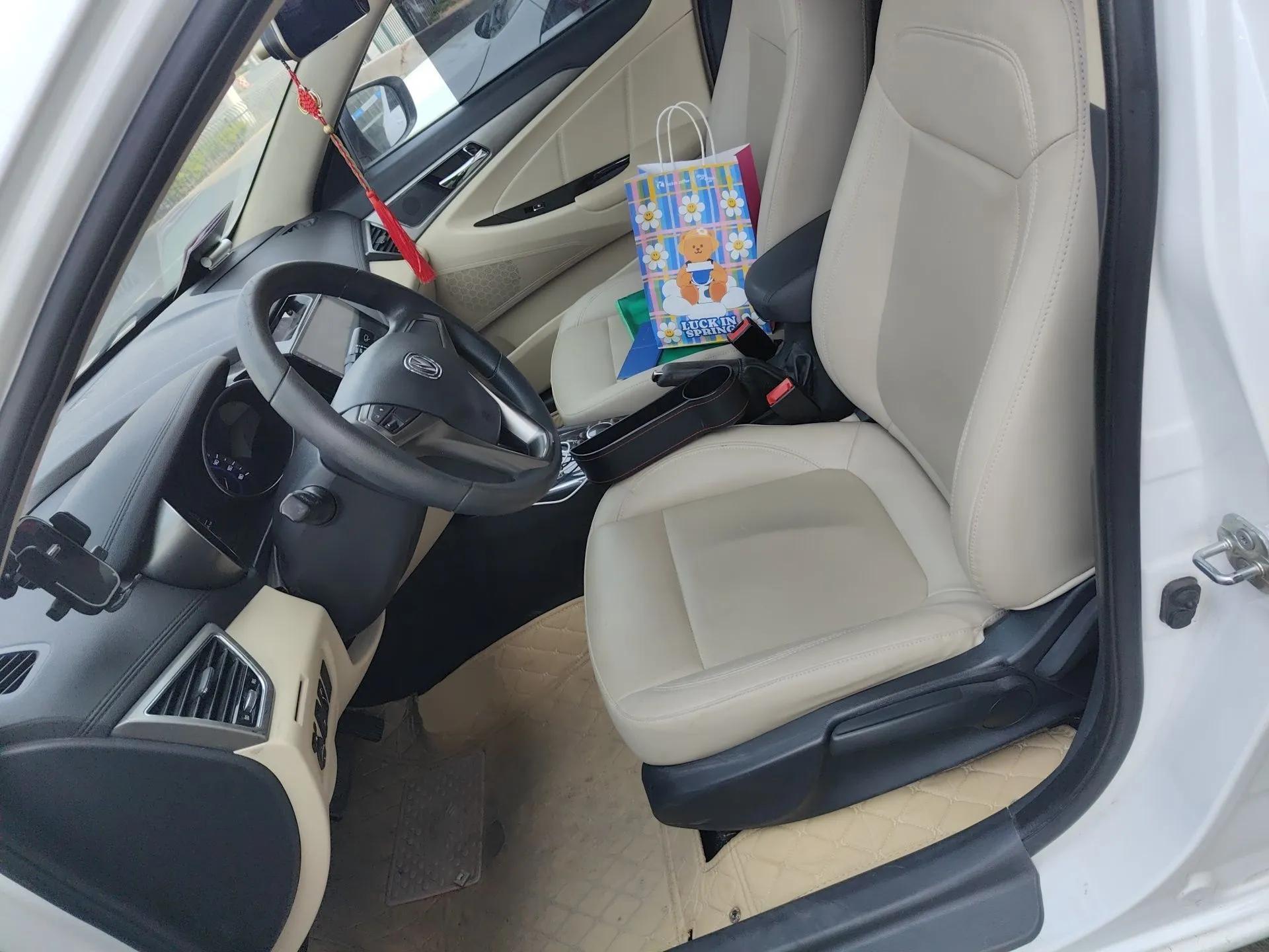 CHANGAN Eado New Energy 2018 EV300 Enjoyment Model — миниатюра 16