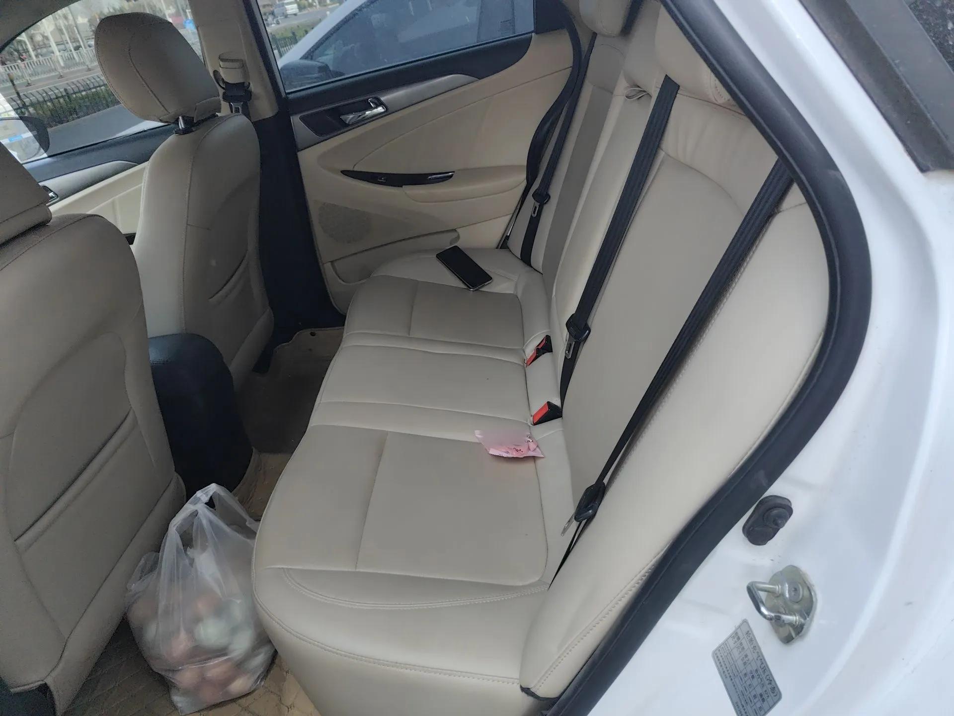 CHANGAN Eado New Energy 2018 EV300 Enjoyment Model — миниатюра 18