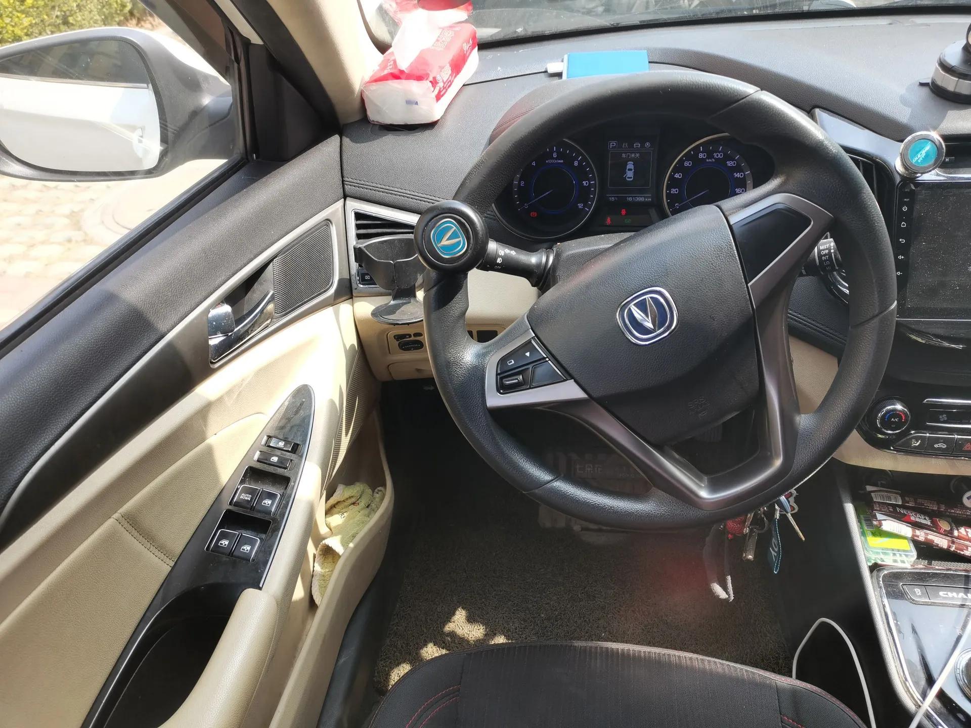 CHANGAN Eado New Energy 2018 EV300 Enjoyment Model — миниатюра 11