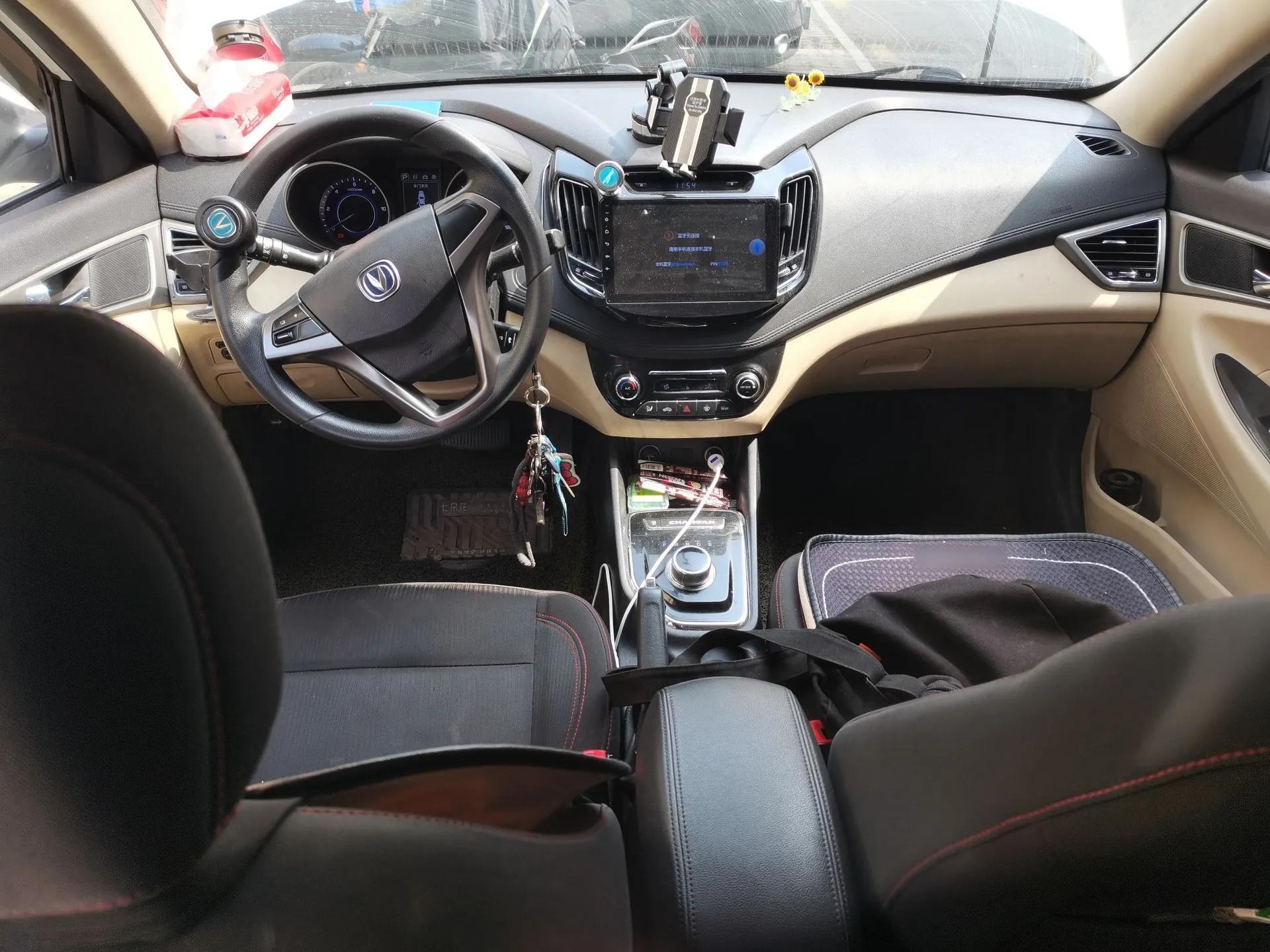 CHANGAN Eado New Energy 2018 EV300 Enjoyment Model — миниатюра 10