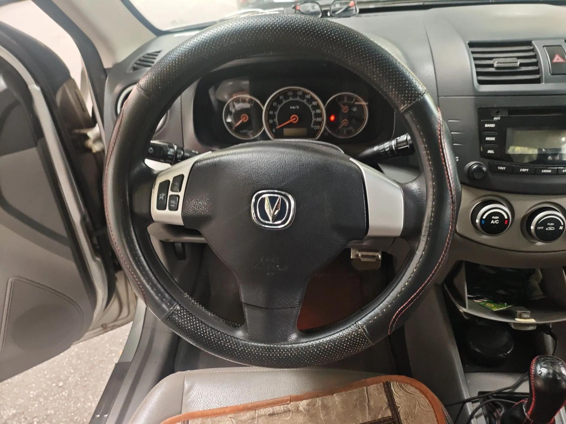 CHANGAN Alsvin 2012 Sedan 1.5L Manual Luxury Model — миниатюра 11