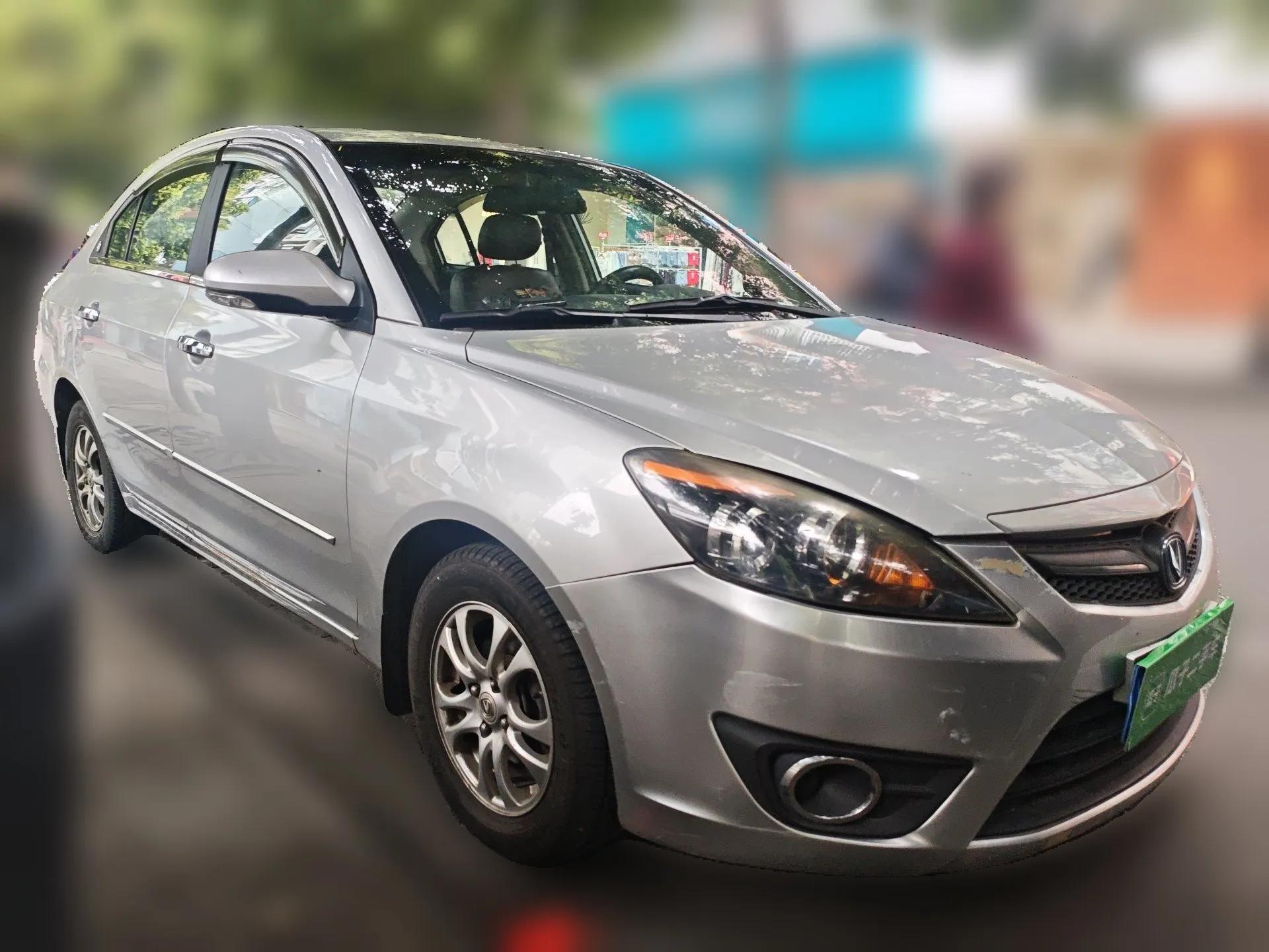 CHANGAN Alsvin 2012 Sedan 1.5L Manual Luxury Model — миниатюра 3