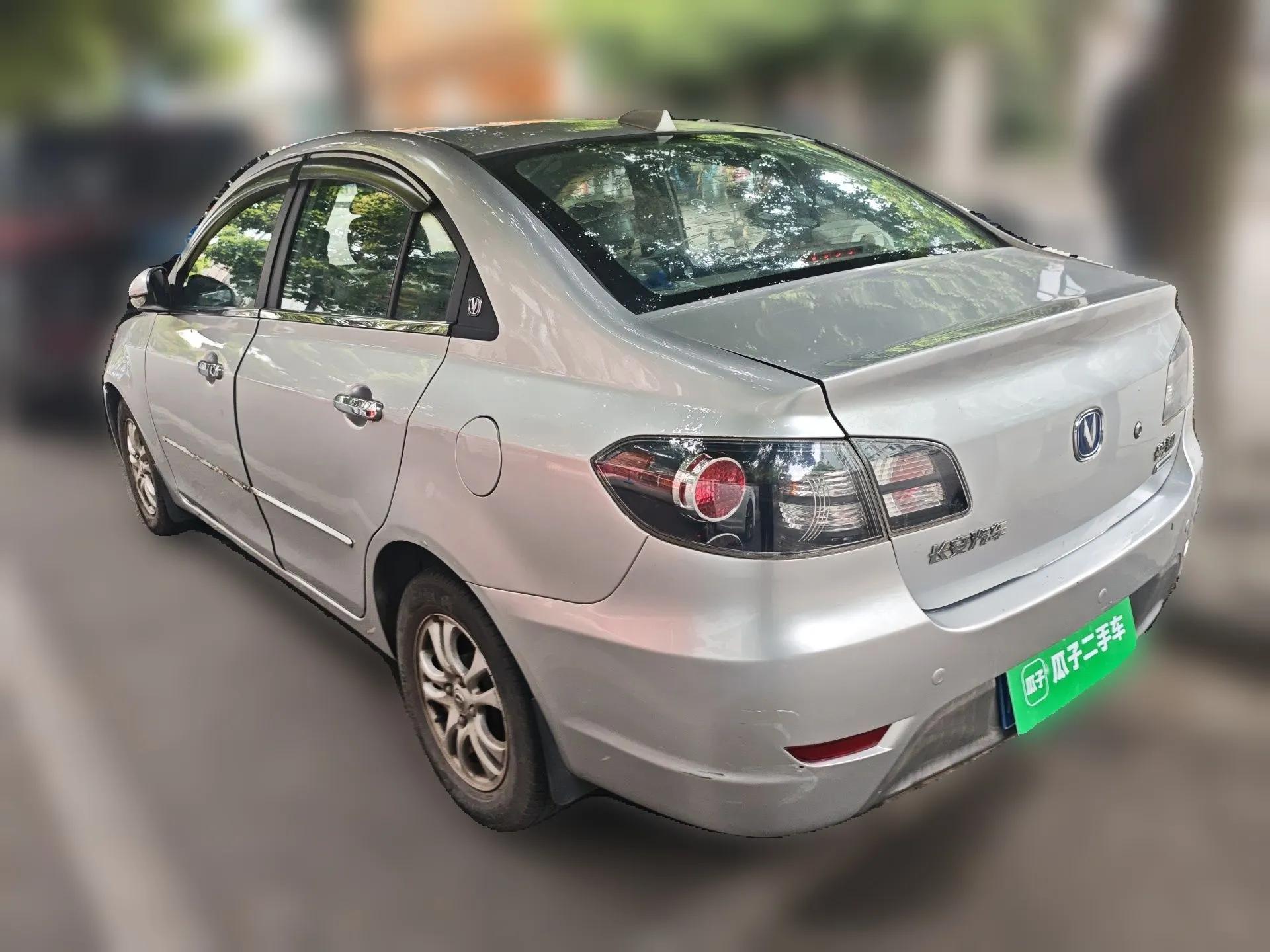 CHANGAN Alsvin 2012 Sedan 1.5L Manual Luxury Model — миниатюра 4