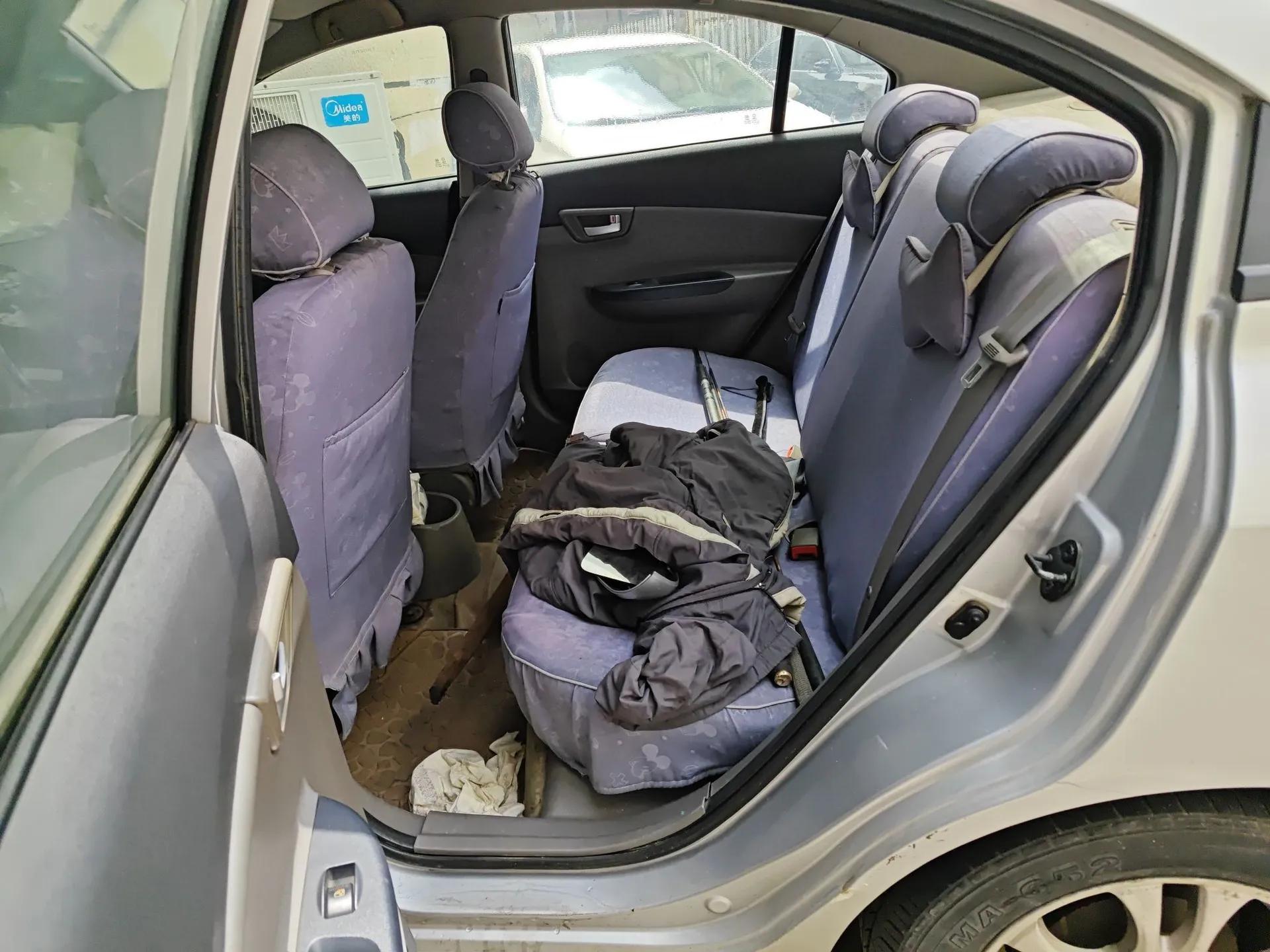 CHANGAN Alsvin 2009 Sedan 1.5L Manual Luxury Model — миниатюра 18