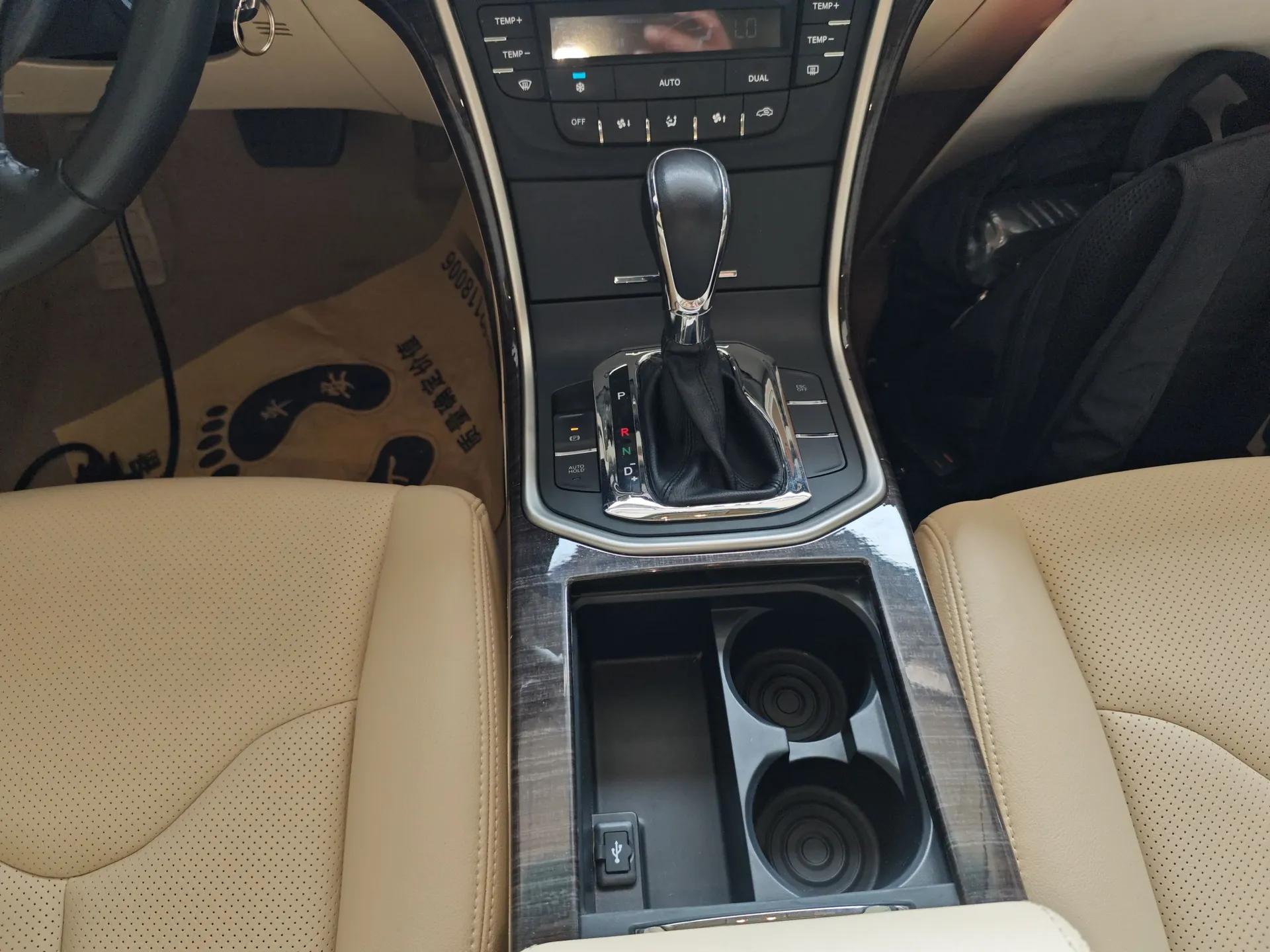 CHANGAN Raeton 2014 1.8T Automatic Elite Anniversary Edition China IV Standard — миниатюра 17