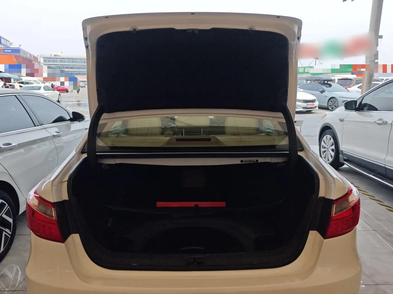 CHANGAN Raeton 2014 1.8T Automatic Elite Anniversary Edition China IV Standard — миниатюра 22