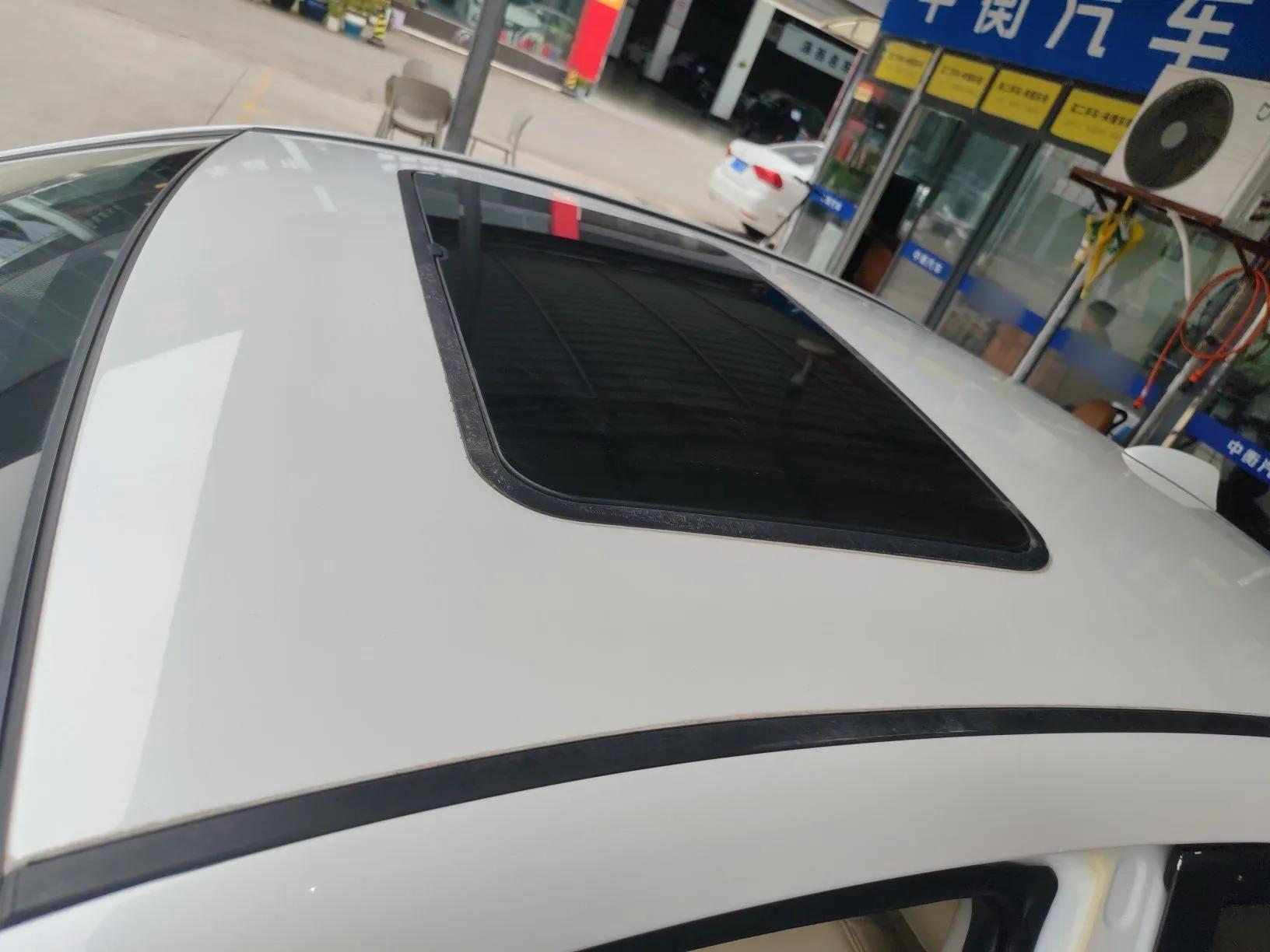 CHANGAN Alsvin V5 2012 1.5L Manual Sport Version China IV Standard — миниатюра 11