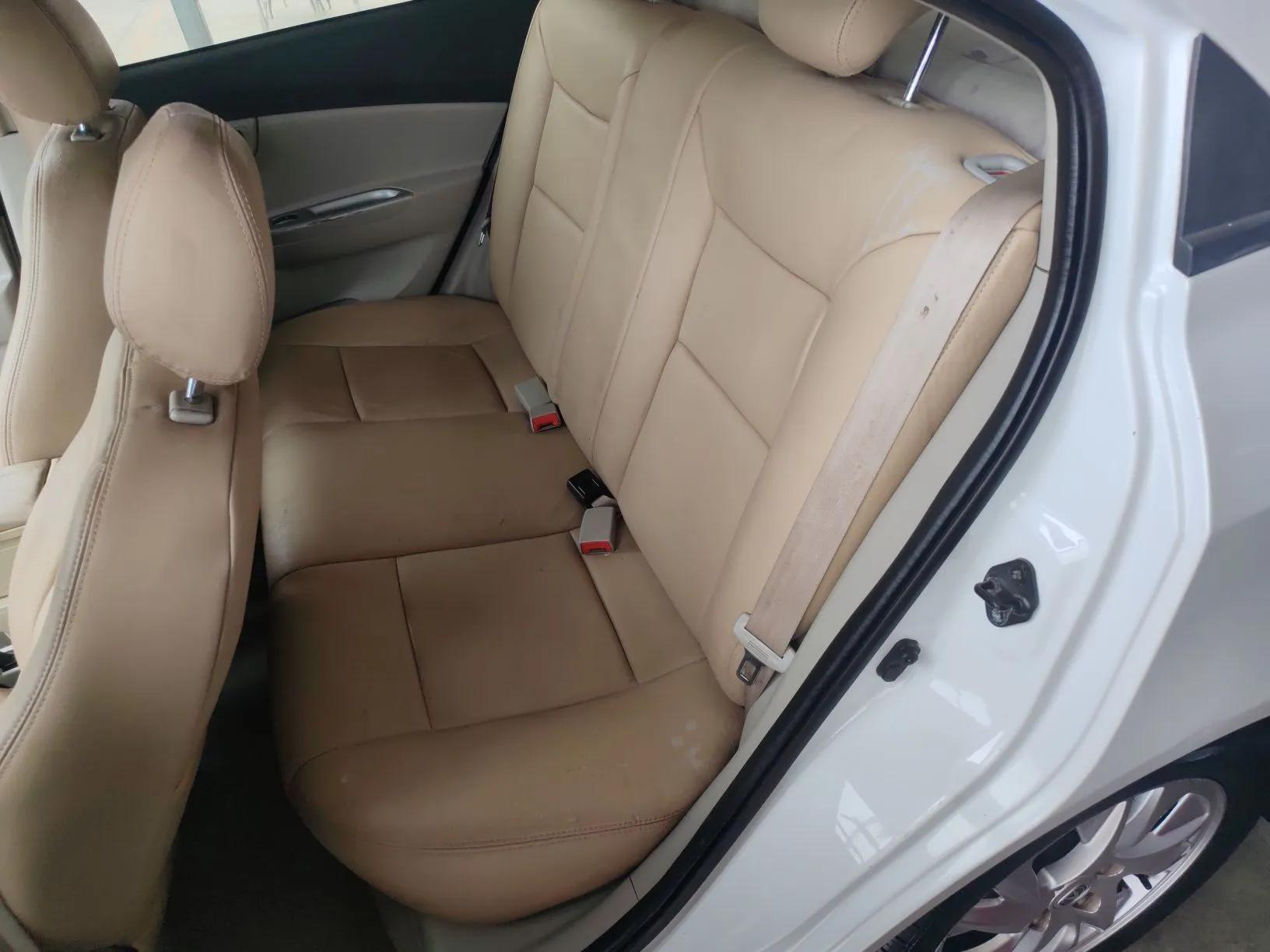 CHANGAN Alsvin V5 2012 1.5L Manual Sport Version China IV Standard — миниатюра 20