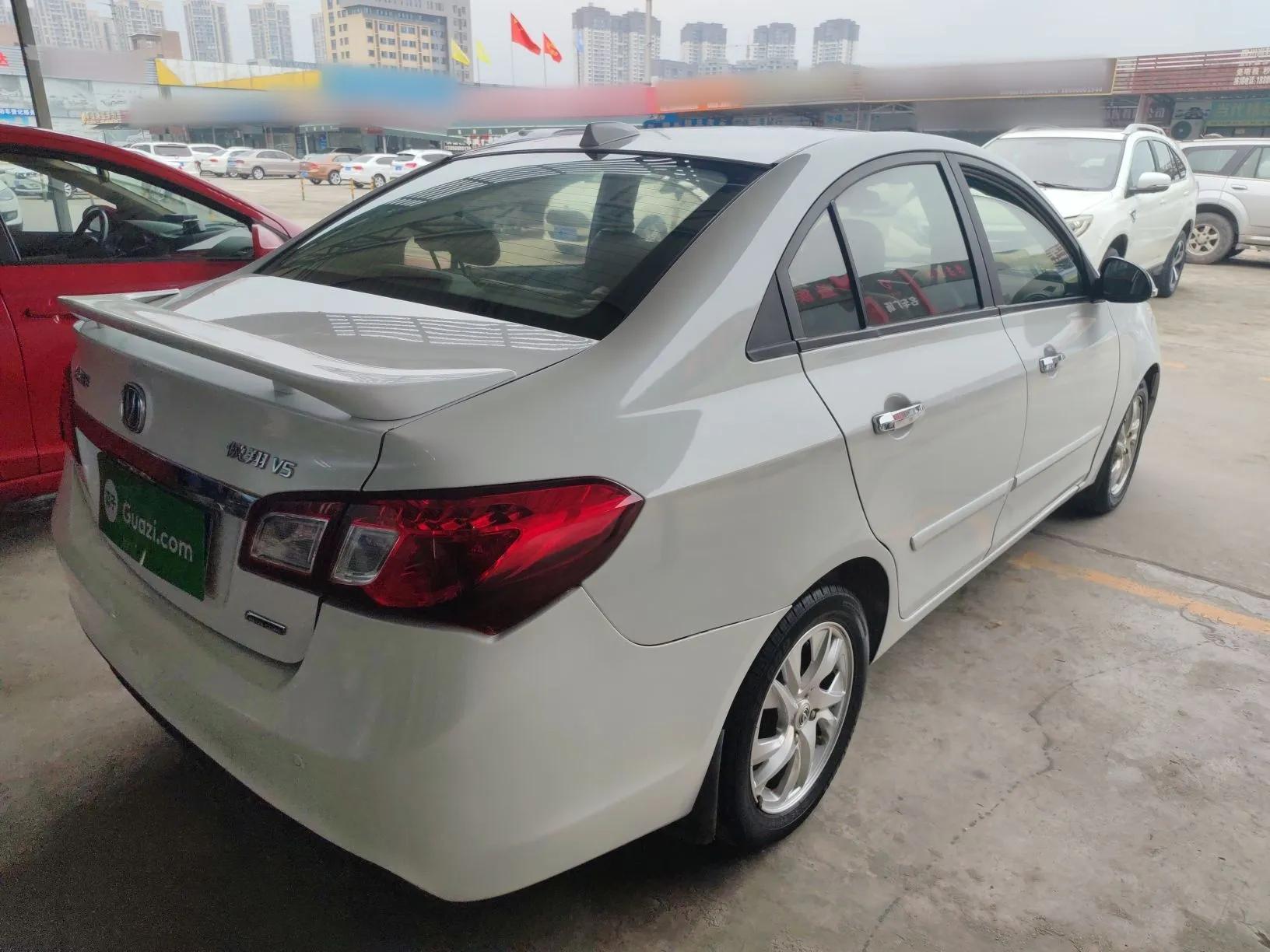 CHANGAN Alsvin V5 2012 1.5L Manual Sport Version China IV Standard — миниатюра 6