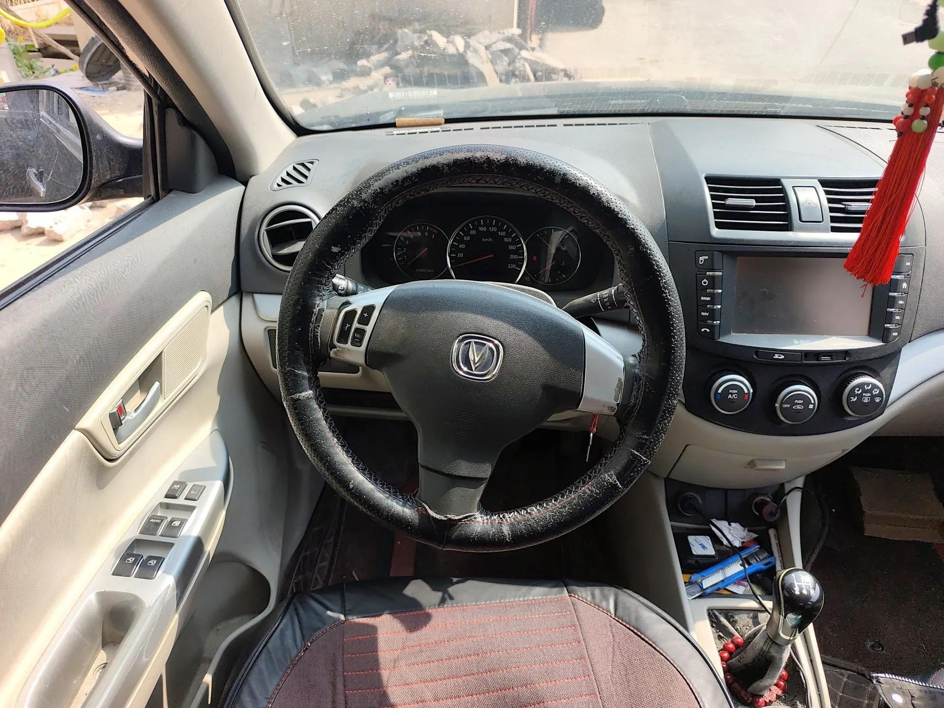 CHANGAN Alsvin V5 2012 1.5L Manual Dream Edition — миниатюра 11