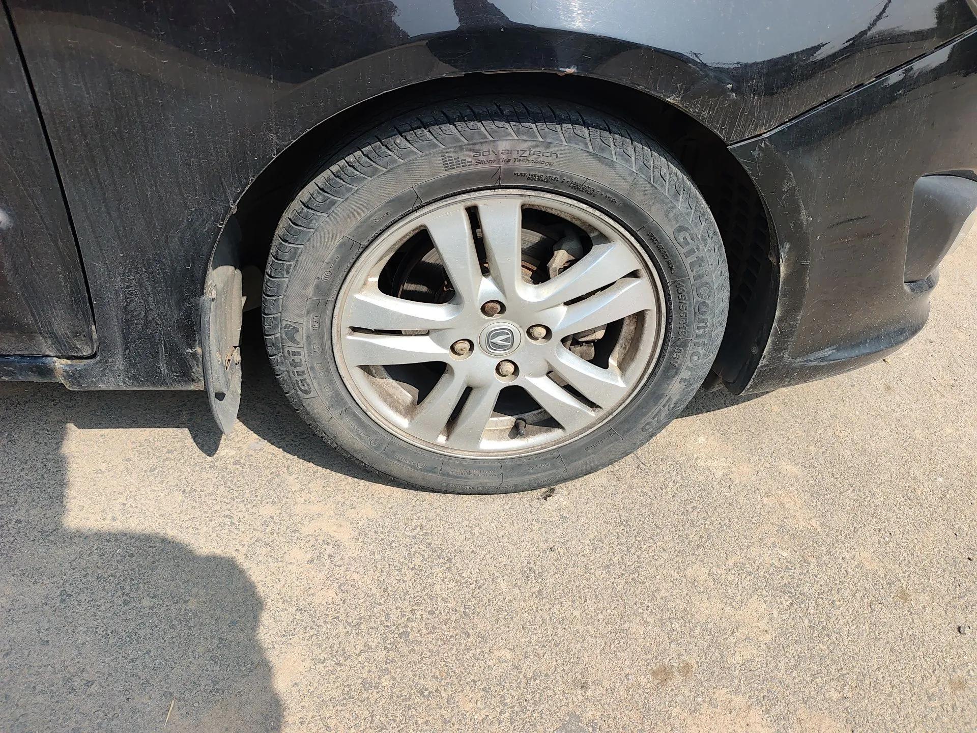 CHANGAN Alsvin V5 2012 1.5L Manual Dream Edition — миниатюра 8
