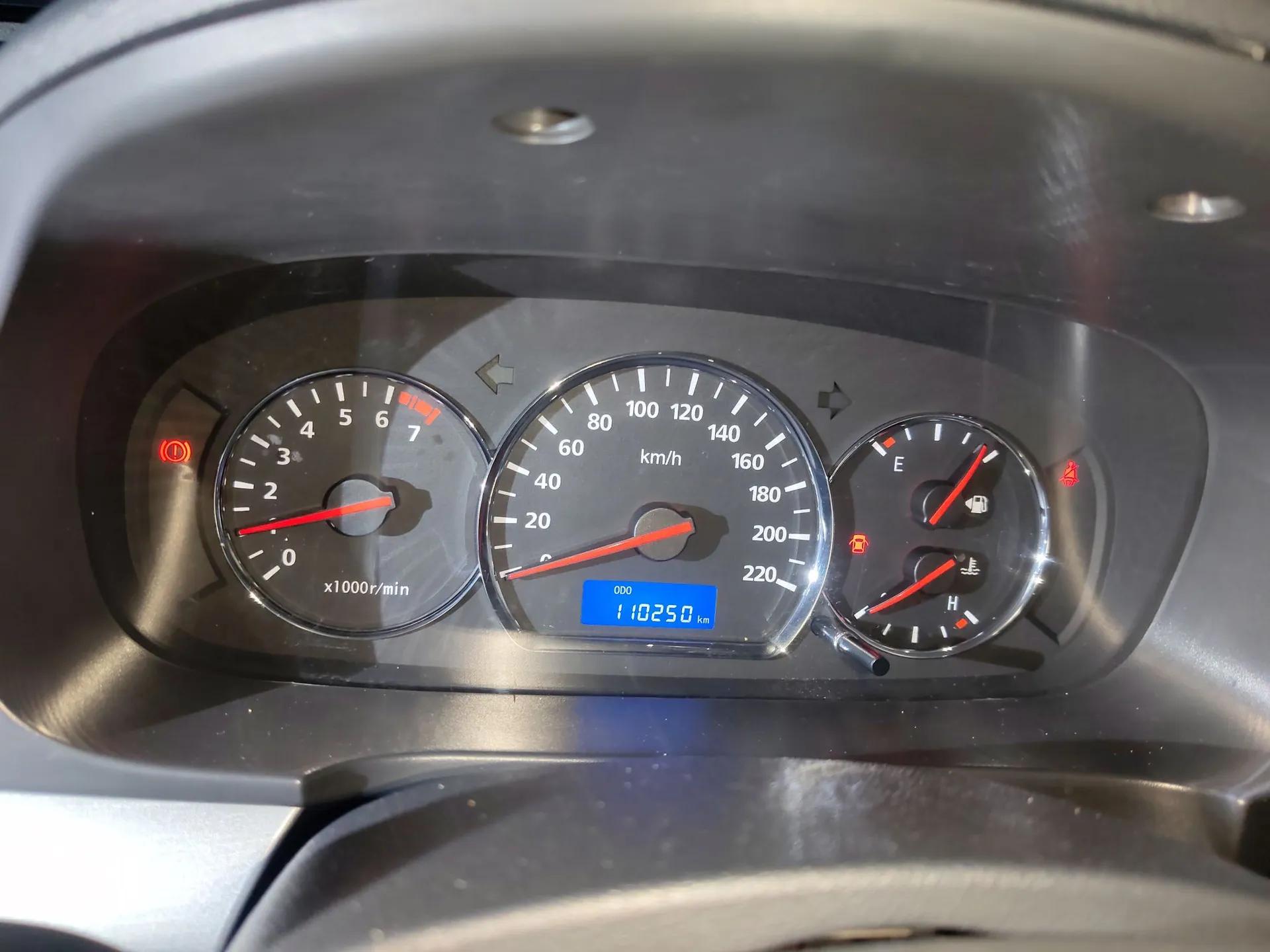 CHANGAN Alsvin V5 2012 1.5L Manual Dream Edition — миниатюра 12