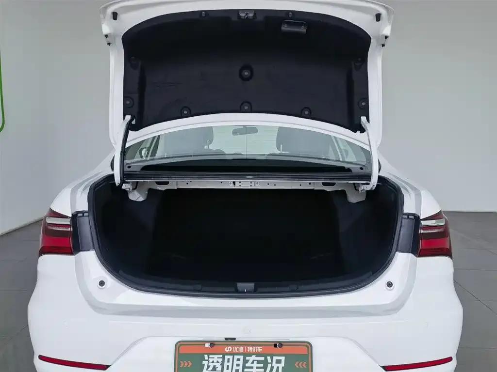 Qin 2019 1.5L Automatic Deluxe Edition — миниатюра 16