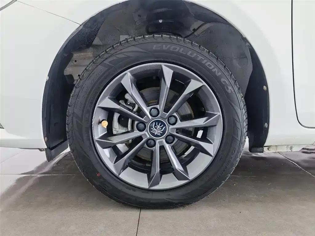 Qin 2019 1.5L Automatic Deluxe Edition — миниатюра 17
