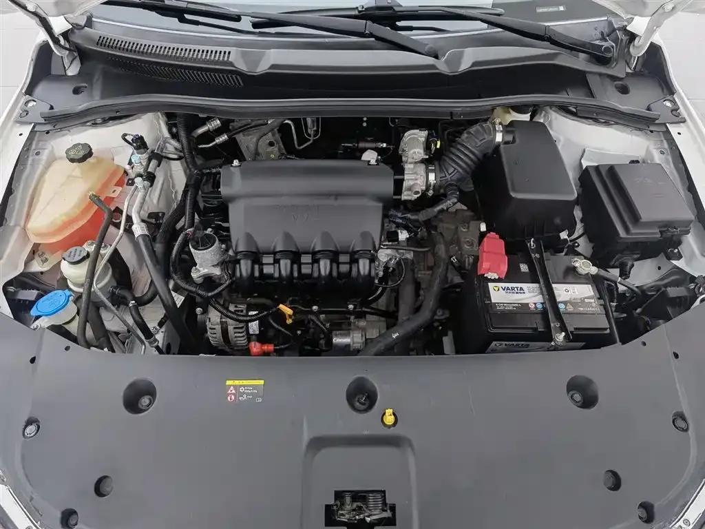 Qin 2019 1.5L Automatic Deluxe Edition — миниатюра 6