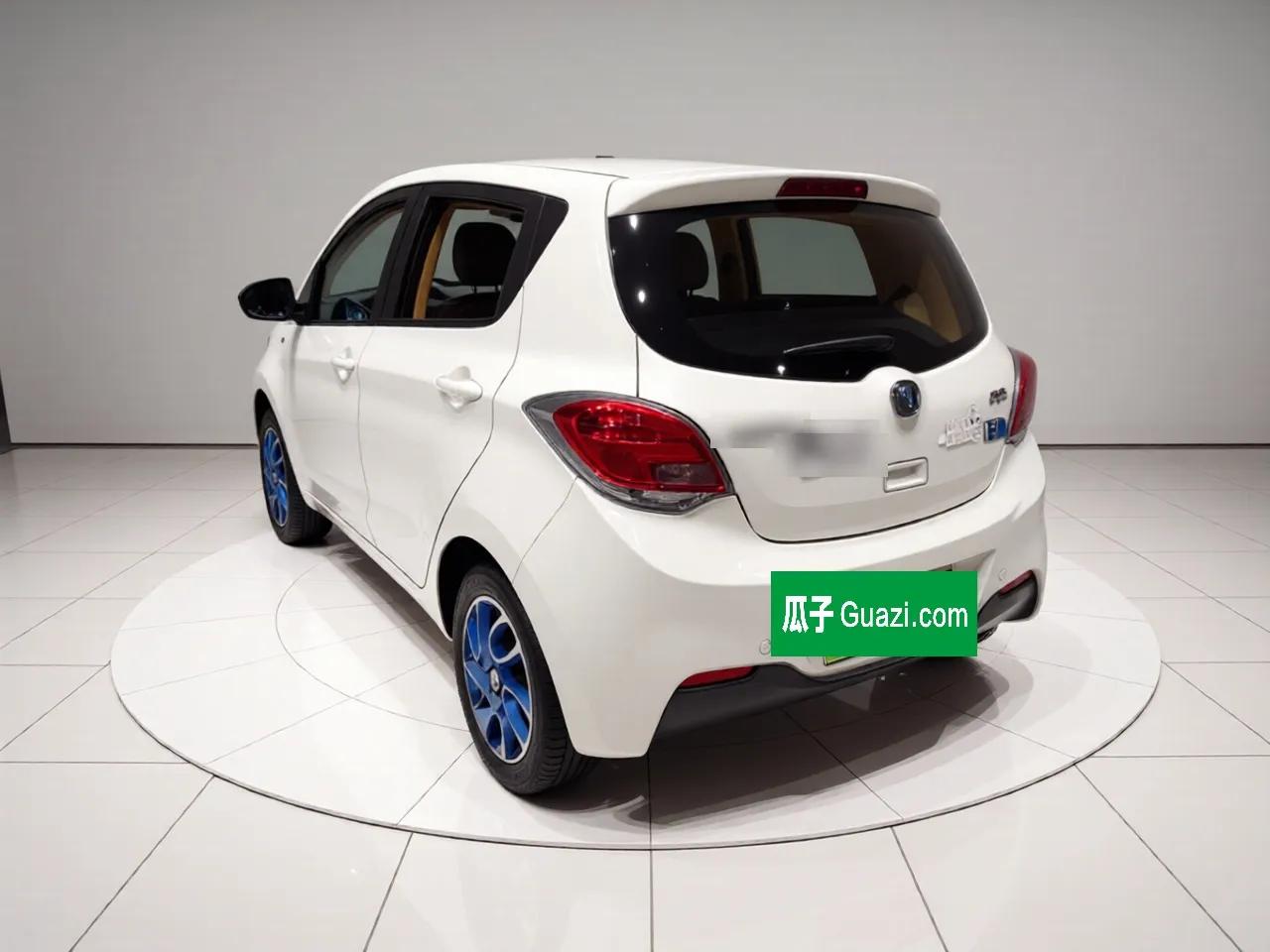 CHANGAN Benni EV 2018 EV260 Standard Model — миниатюра 4