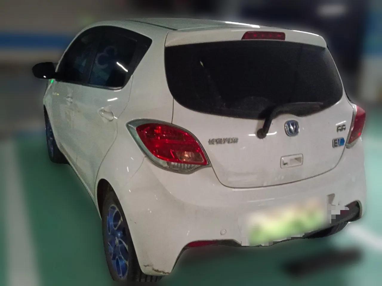 CHANGAN Benni EV 2018 EV260 Fashion Edition — миниатюра 4