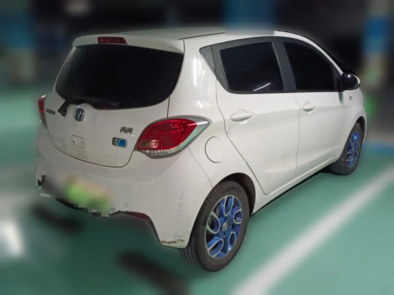 CHANGAN Benni EV 2018 EV260 Fashion Edition — миниатюра 6