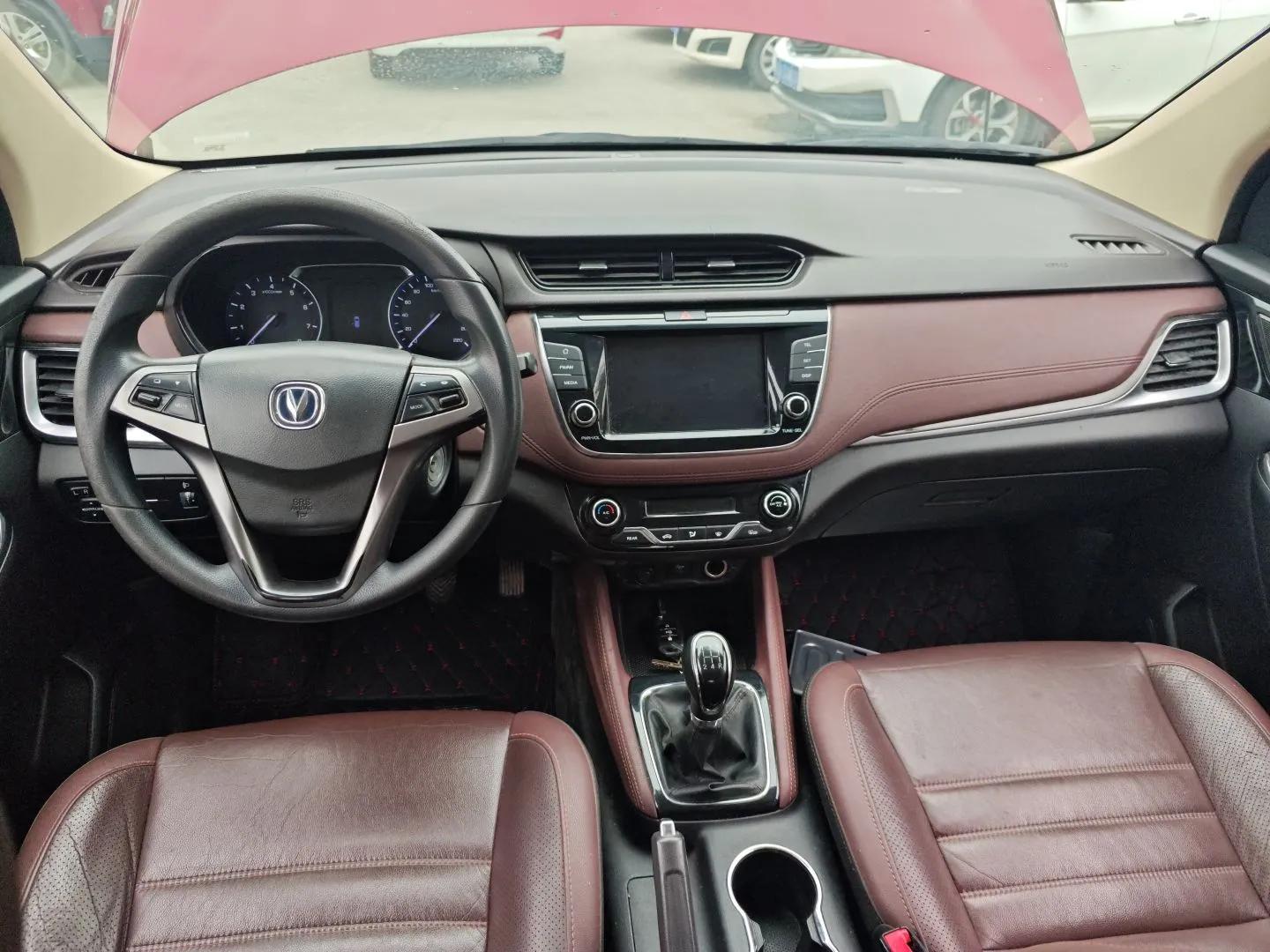 CHANGAN Lingxuan 2017 1.6L Manual Happiness Edition — миниатюра 13